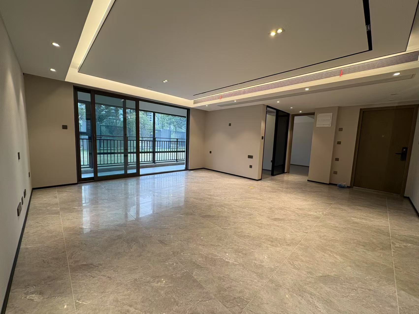 万科·揽境(揽境花苑) 4室2厅2卫 140.2m²