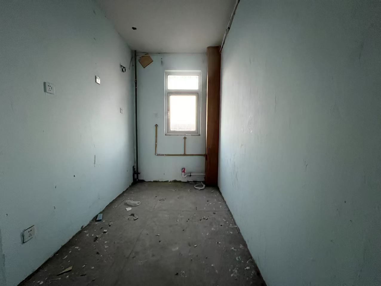 中南世纪花城二期 3室2厅1卫 121.65m²
