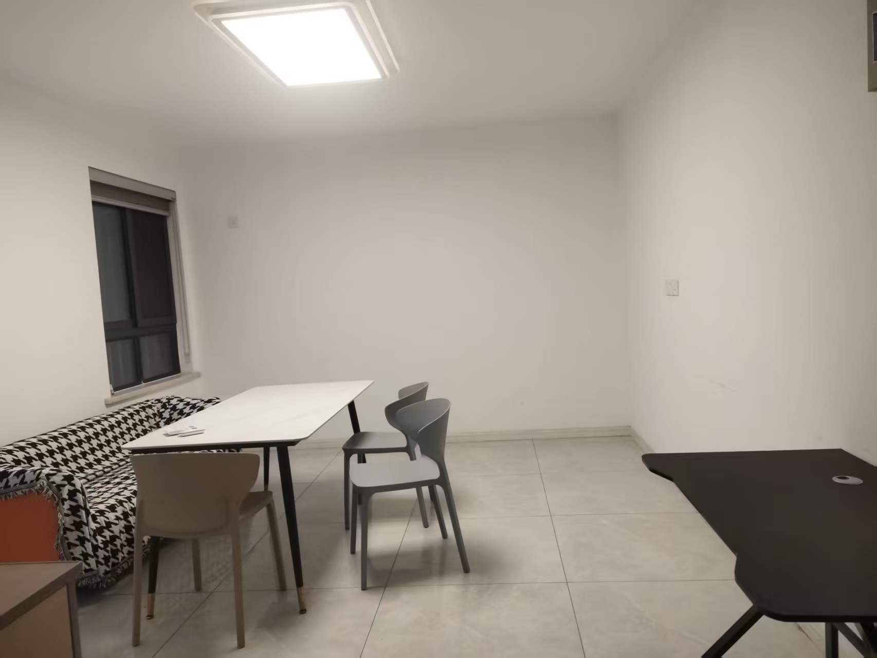 炜赋花苑 2室1厅1卫 78.44m²