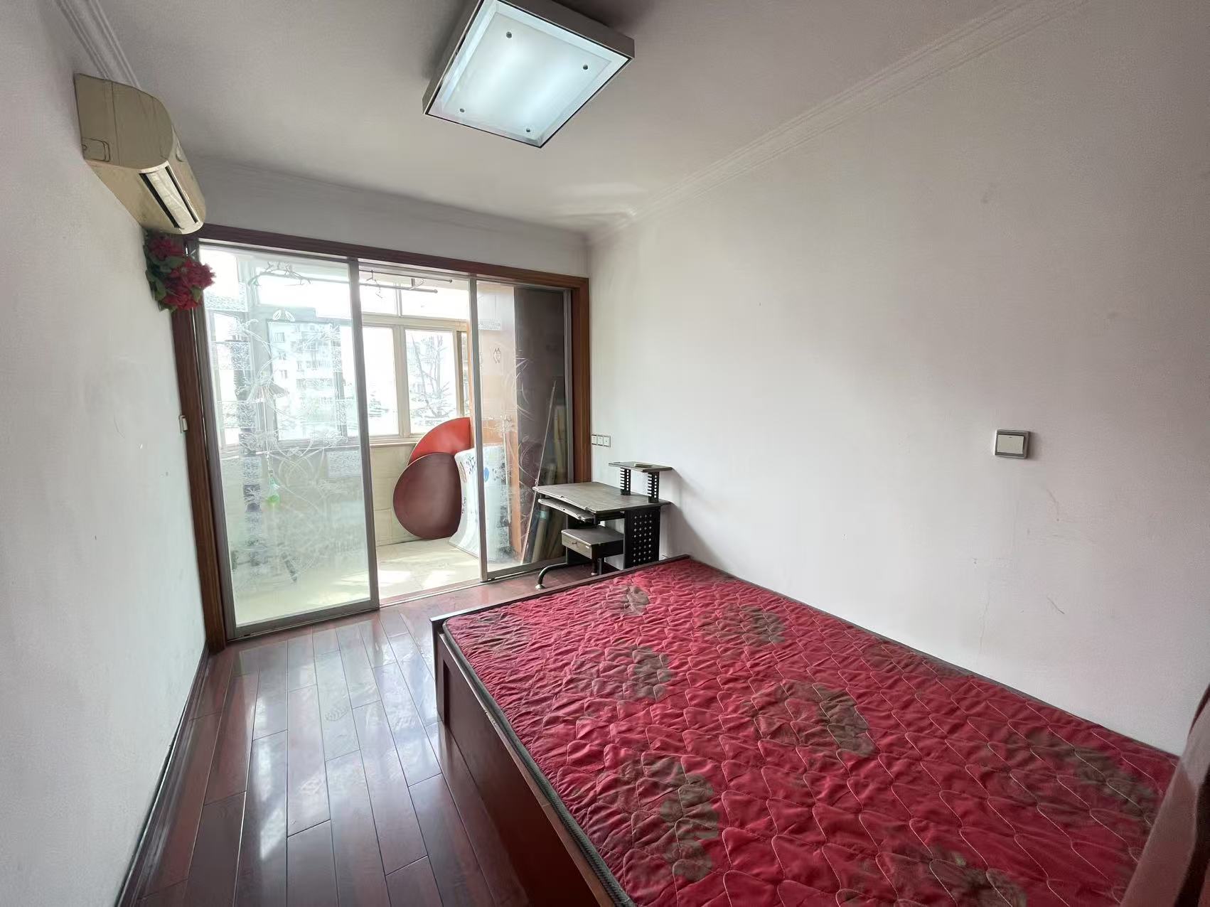 虹桥南村 2室1厅1卫 64m&sup2;