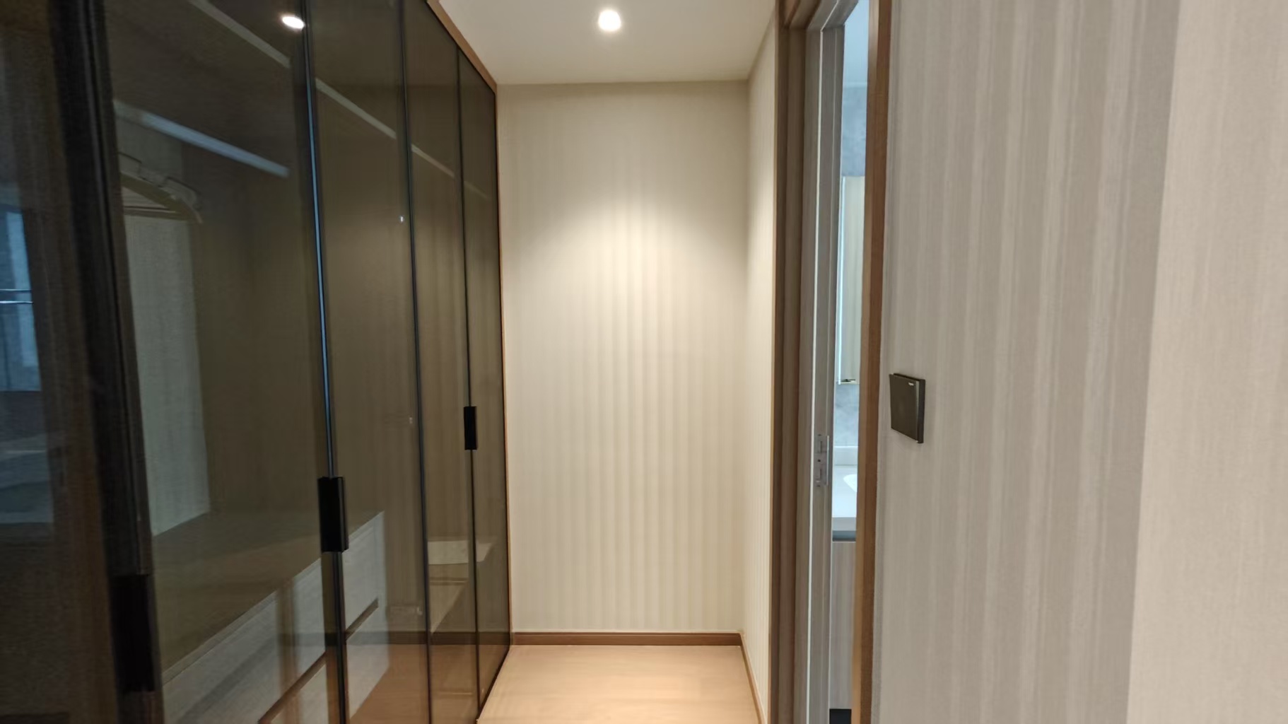 龙湖天宸源著 3室2厅2卫 117m²