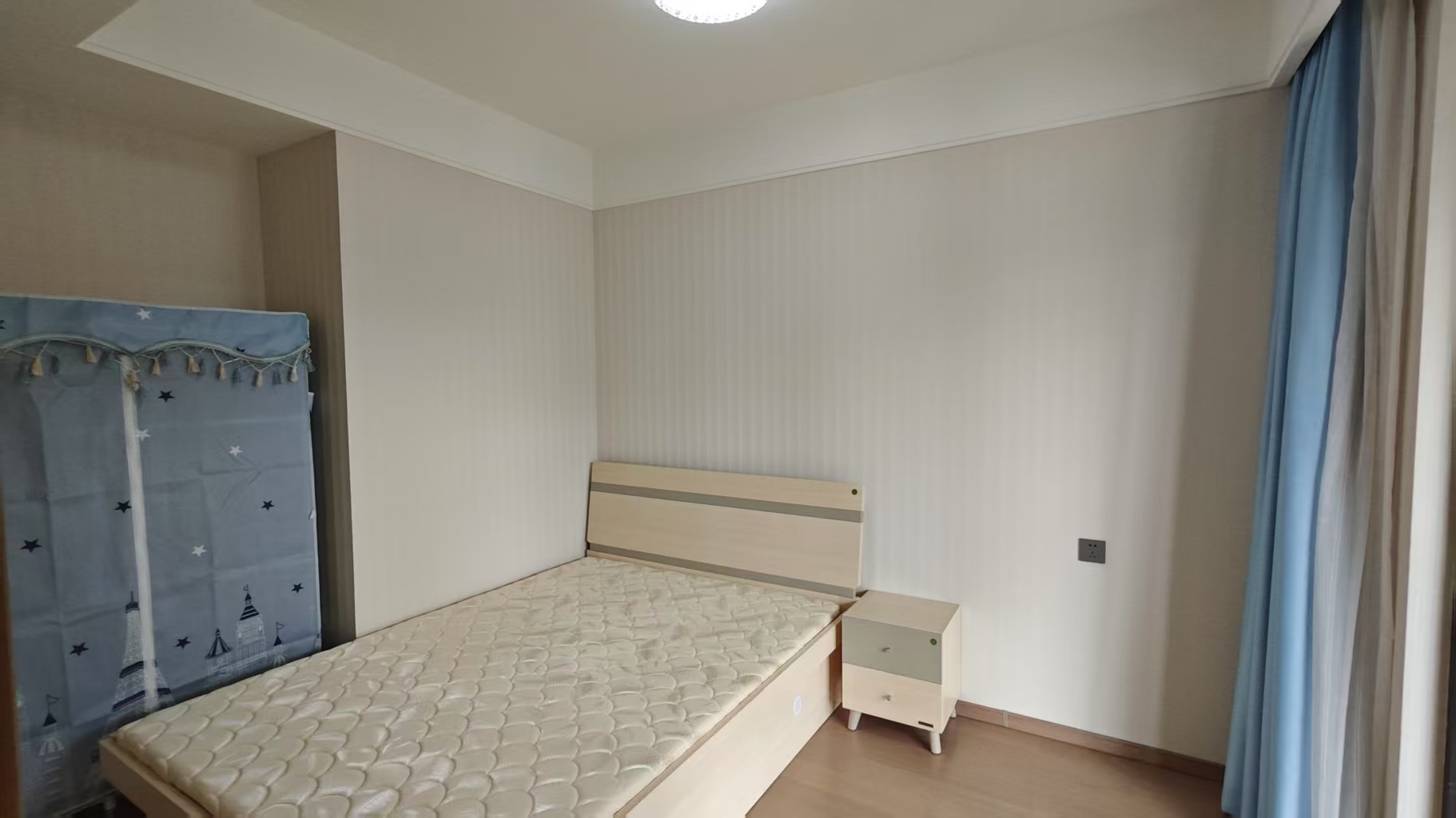 龙湖天宸源著 3室2厅2卫 117m²