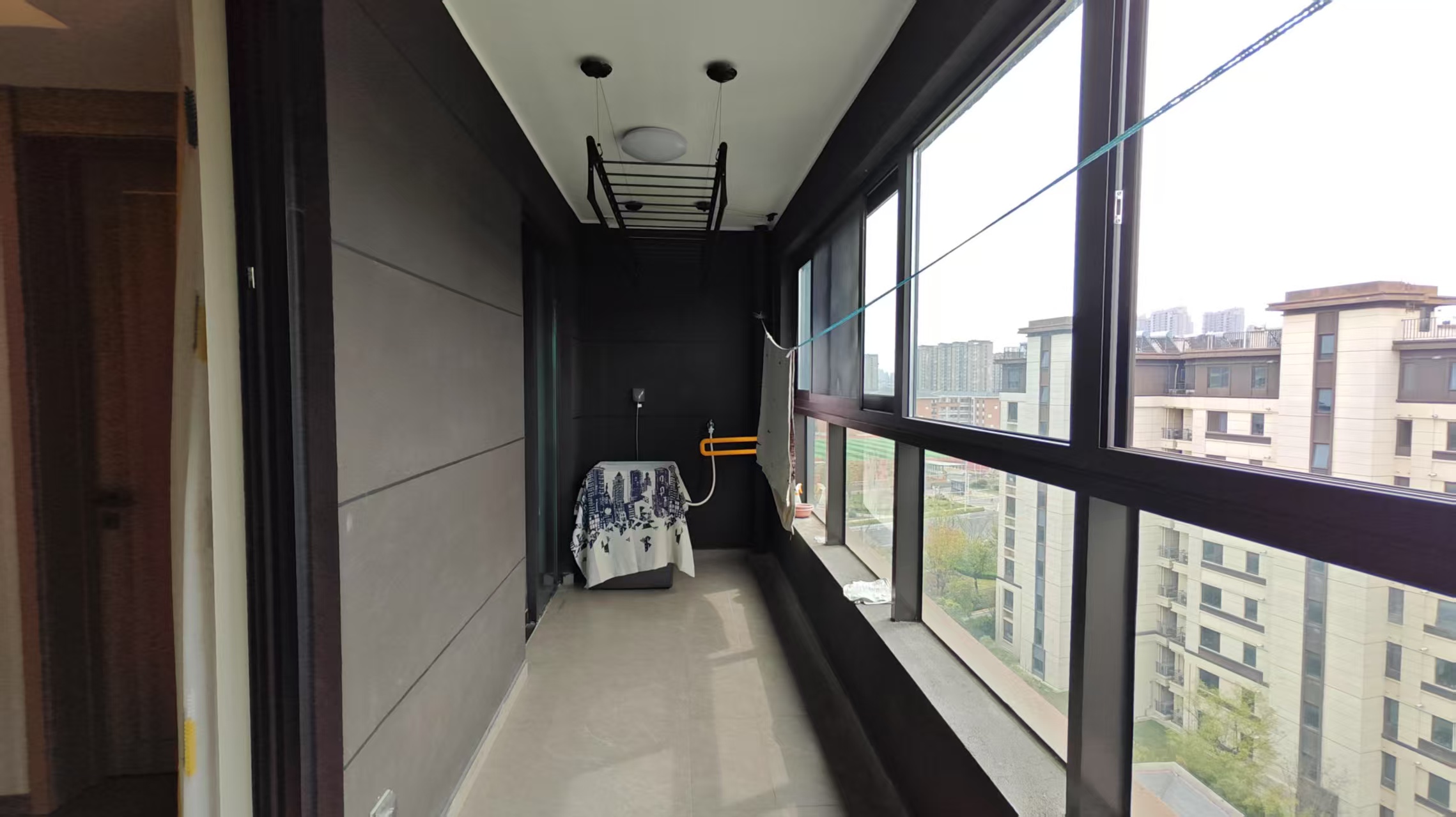 龙湖天宸源著 3室2厅2卫 117m²