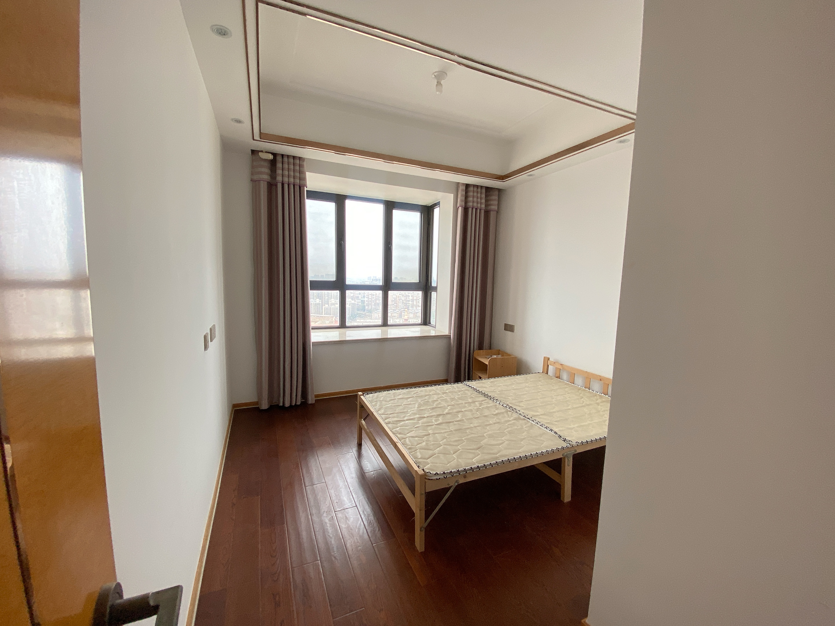 中南世纪花城三期 4室2厅2卫 165.9m&sup2;