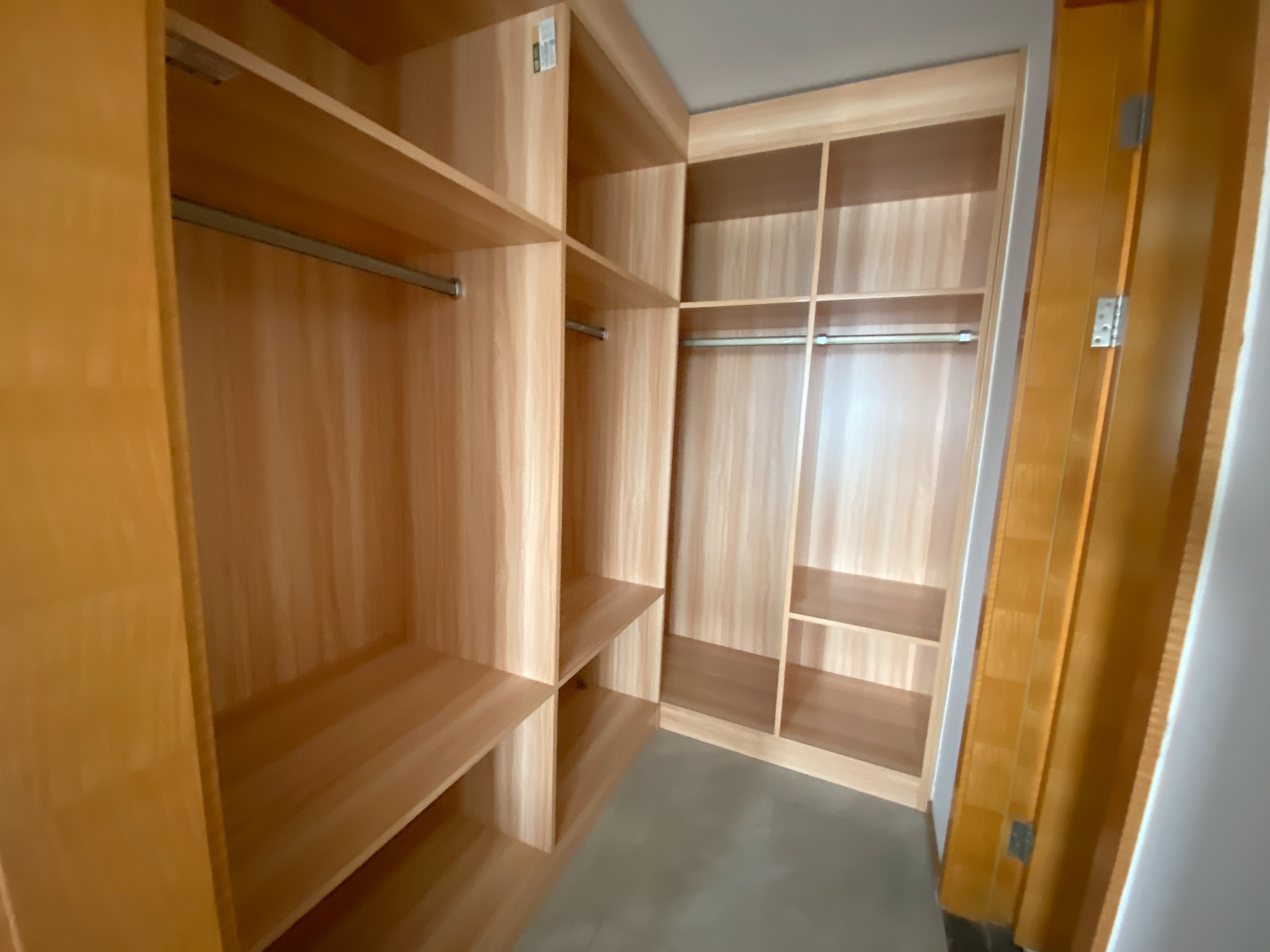 中南世纪花城三期 4室2厅2卫 165.9m&sup2;