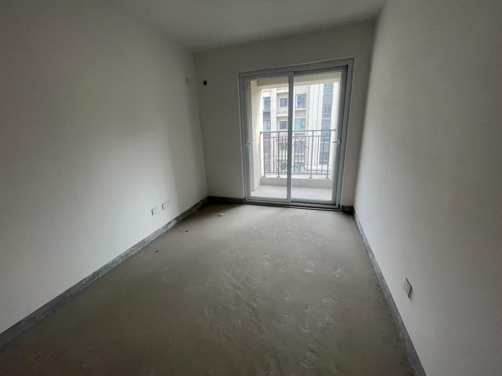 金地繁茂里 4室2厅2卫 117.8m&sup2;