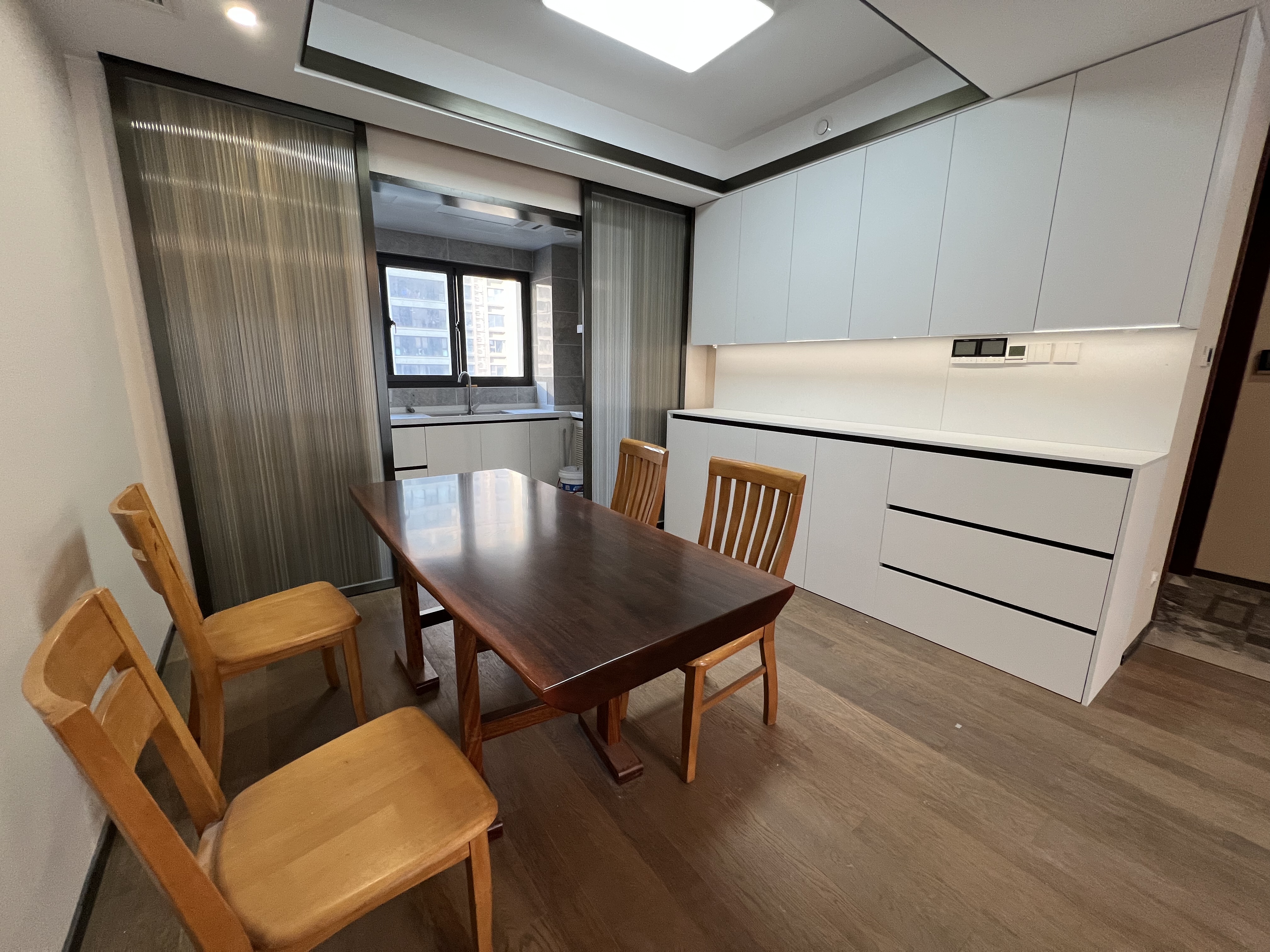 远创东樾 3室2厅2卫 125m&sup2;
