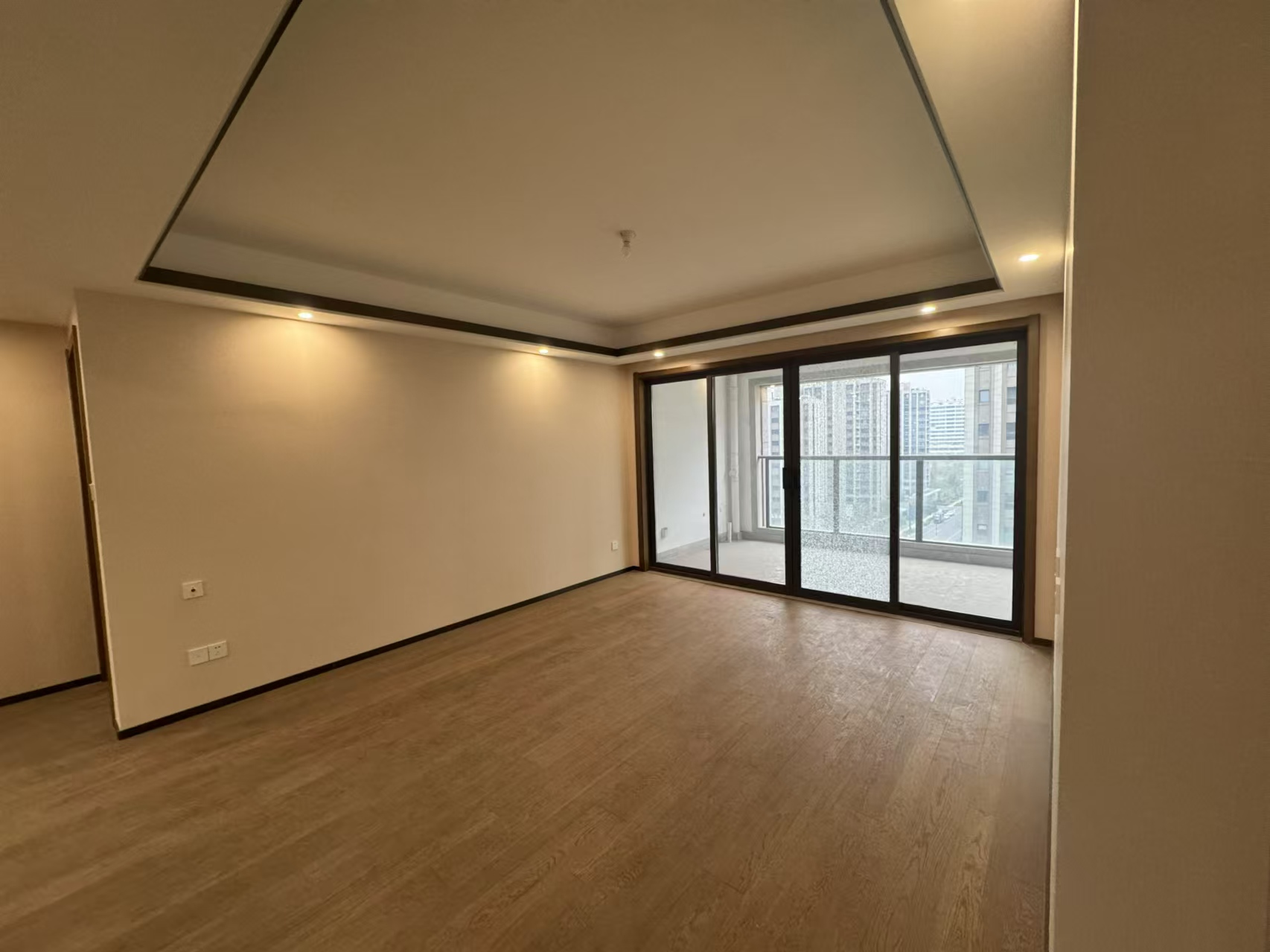 远创东樾 3室2厅2卫 126.33m&sup2;