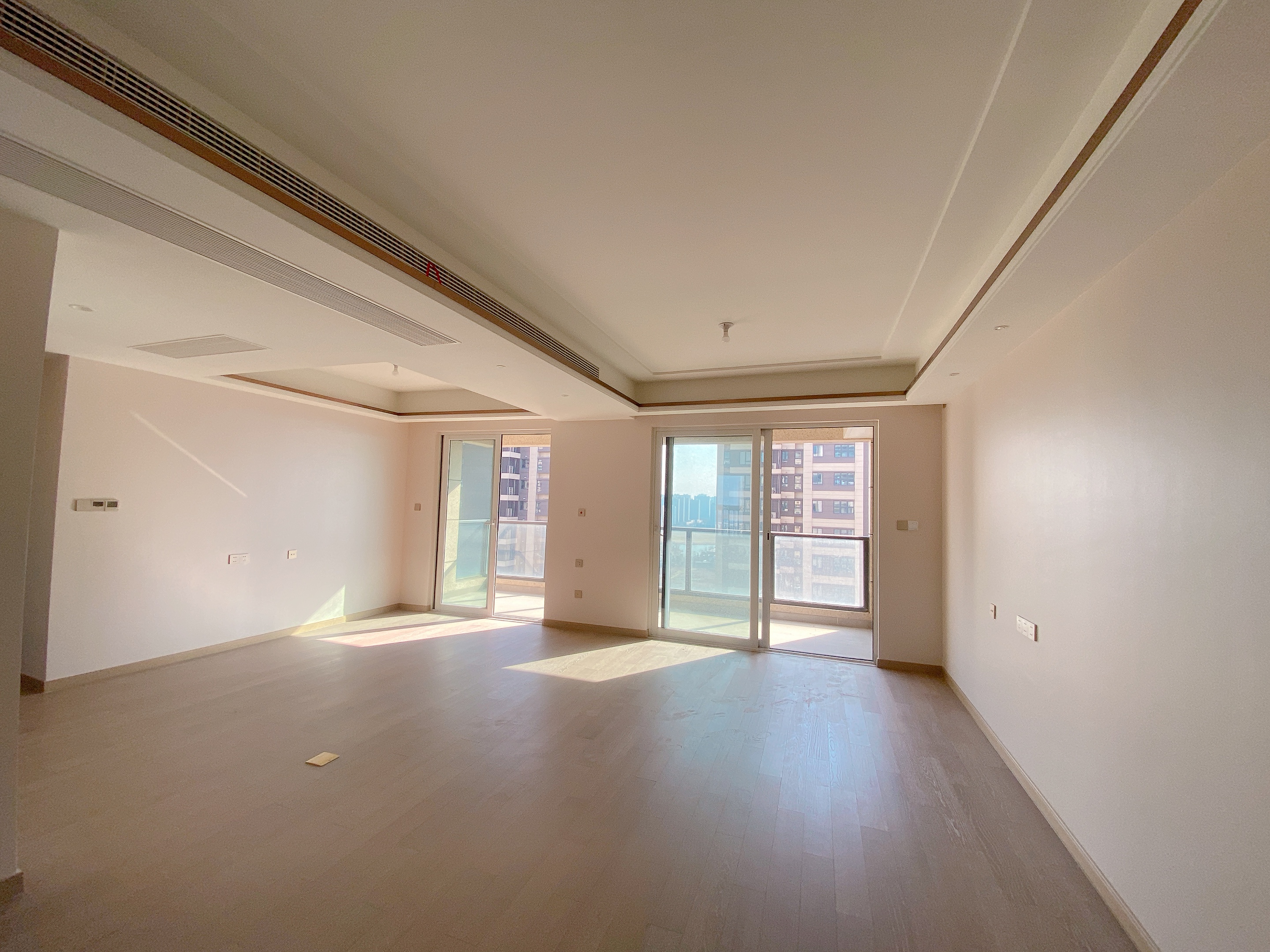 南通金鹰世界·尚府 3室2厅2卫 138m²