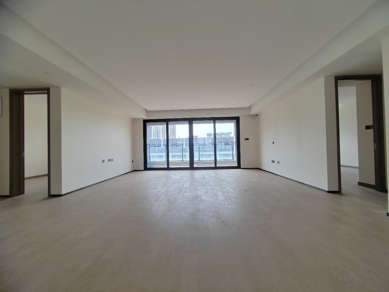 万科翡翠公园 3室2厅2卫 127m²