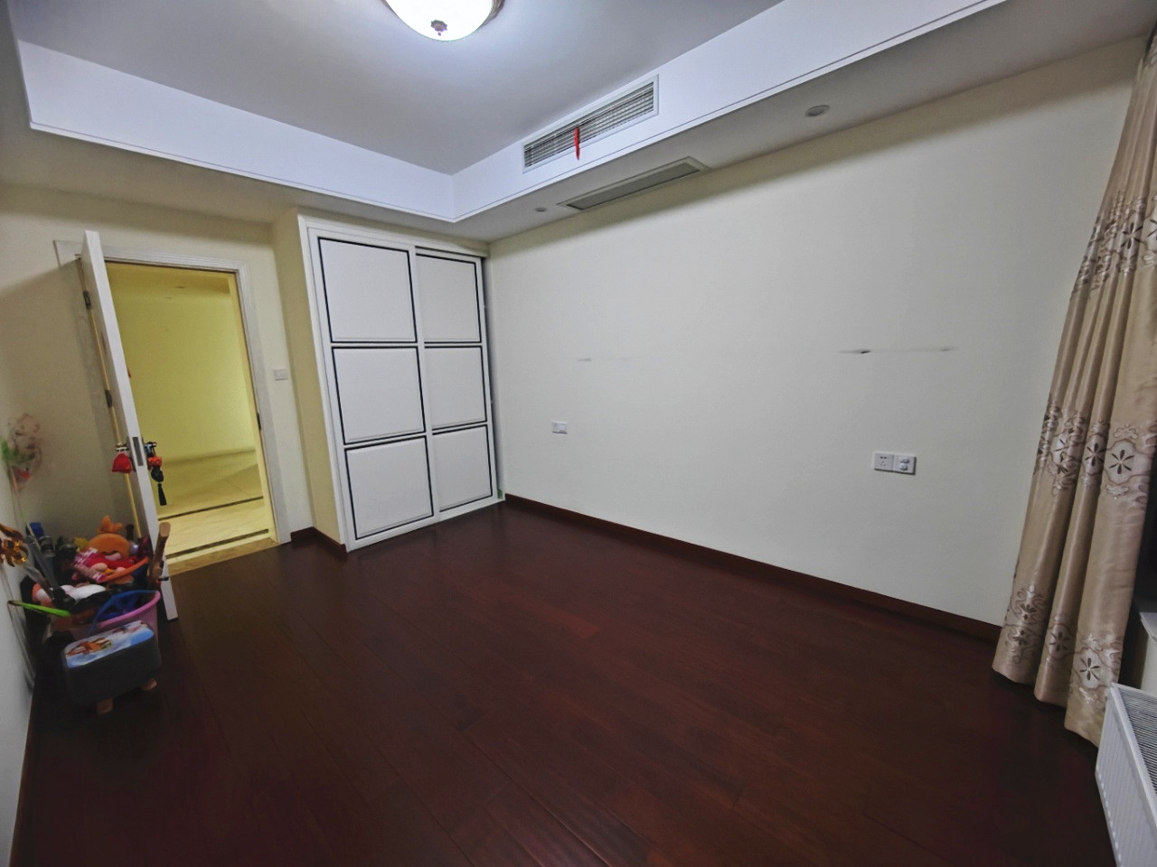 南通橡树湾 4室2厅3卫 248.07m&sup2;