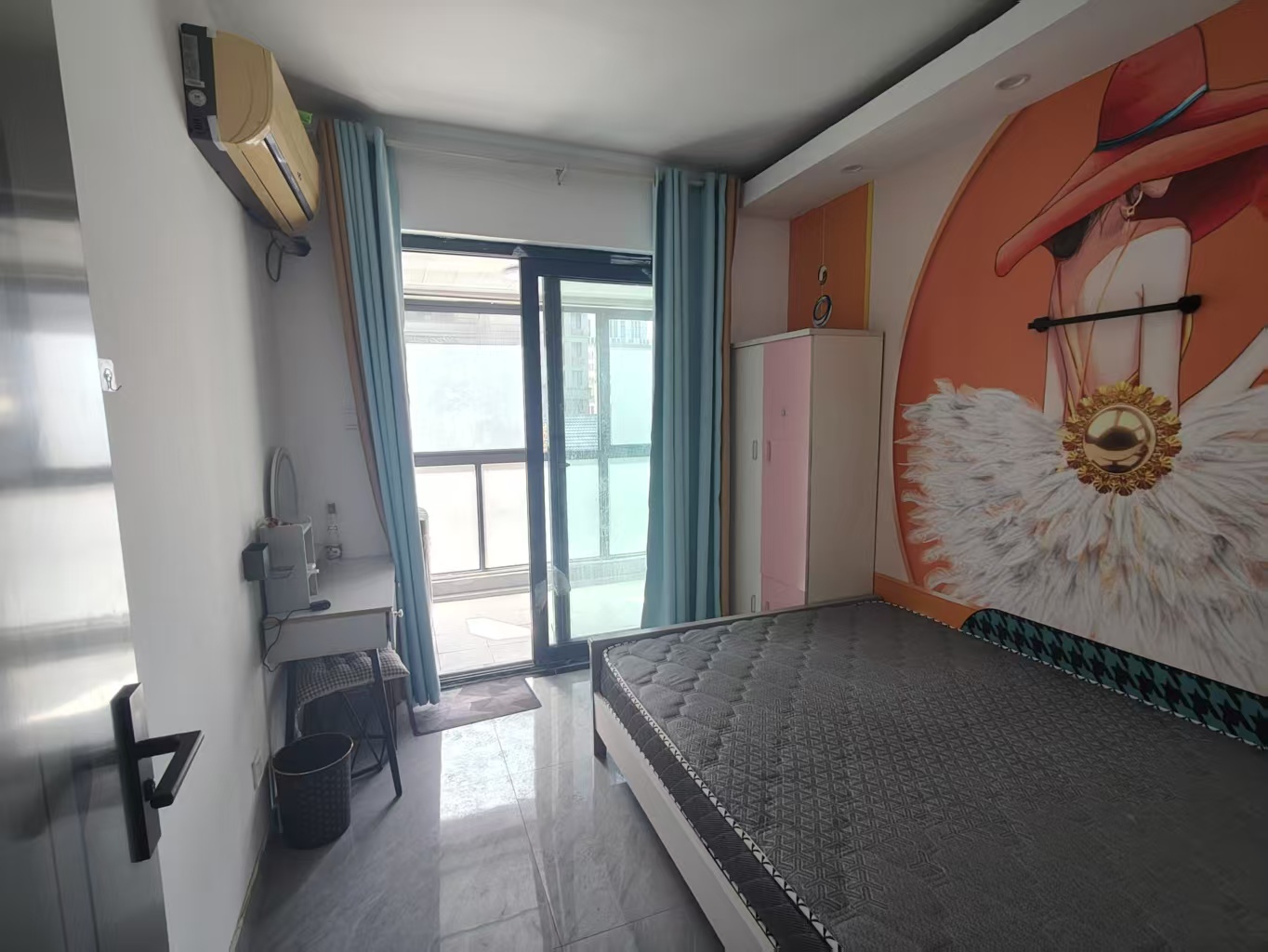 绿地江海图 3室2厅3卫 87.00m²