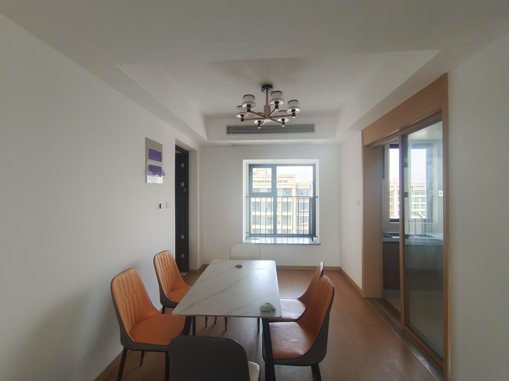 时光漫城 4室2厅2卫 125m²