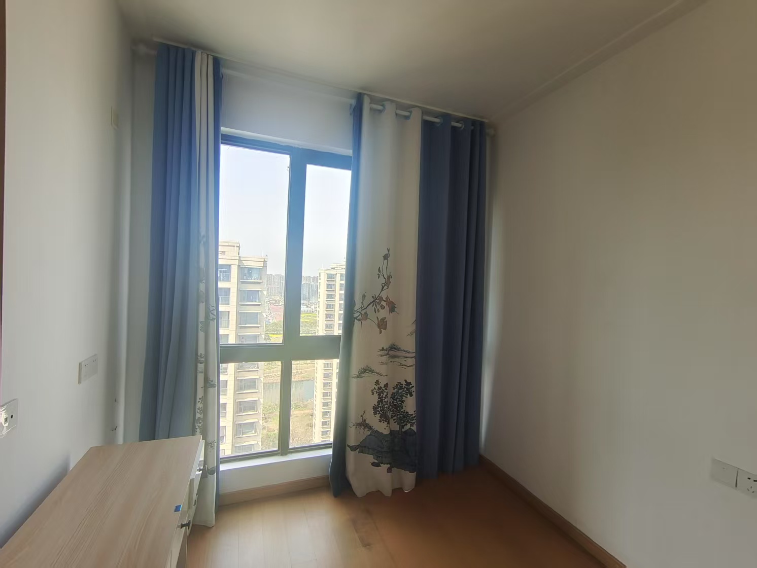 时光漫城 4室2厅2卫 125m²
