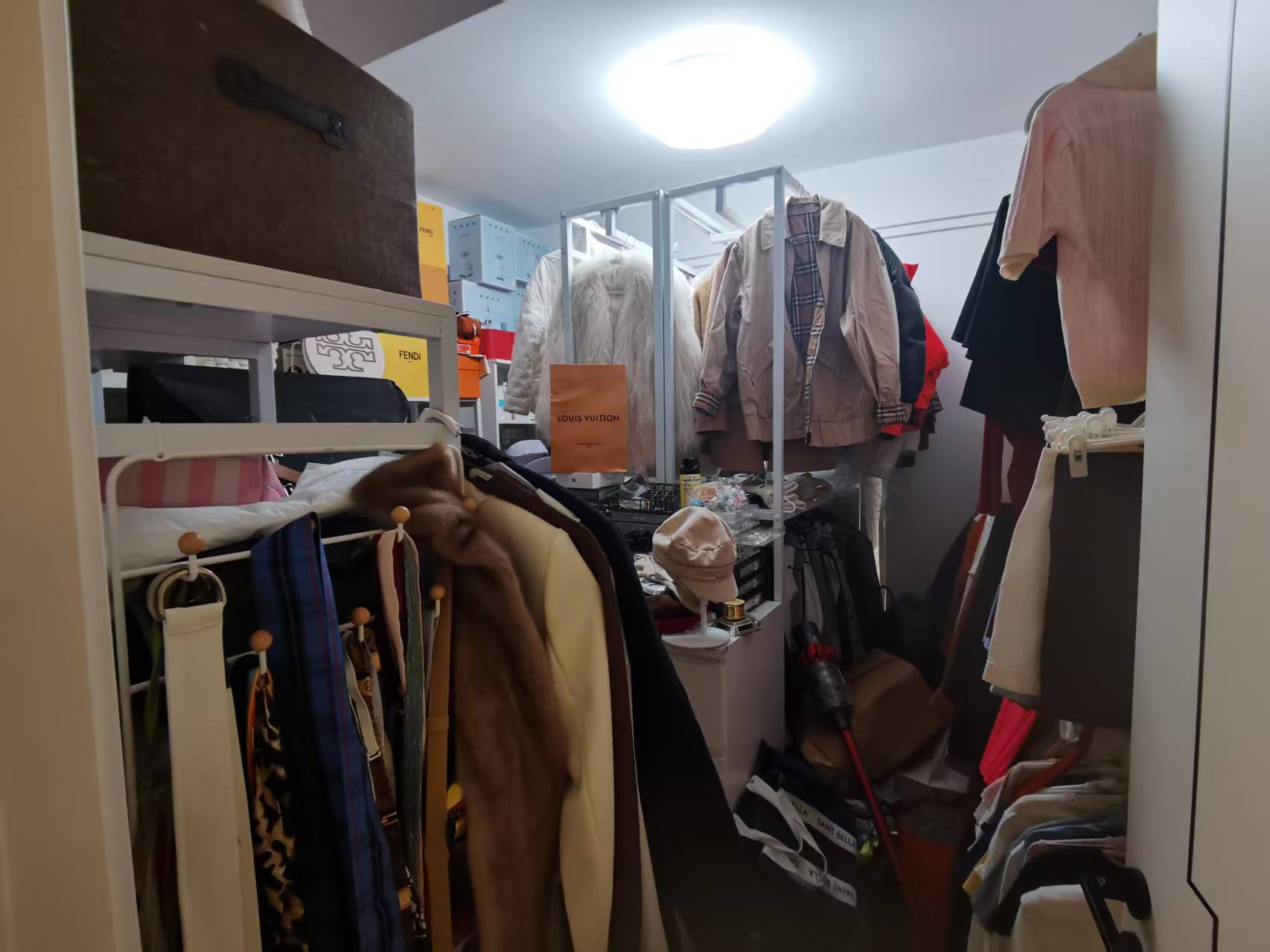 碧桂园公园星荟 3室2厅2卫 121m&sup2;
