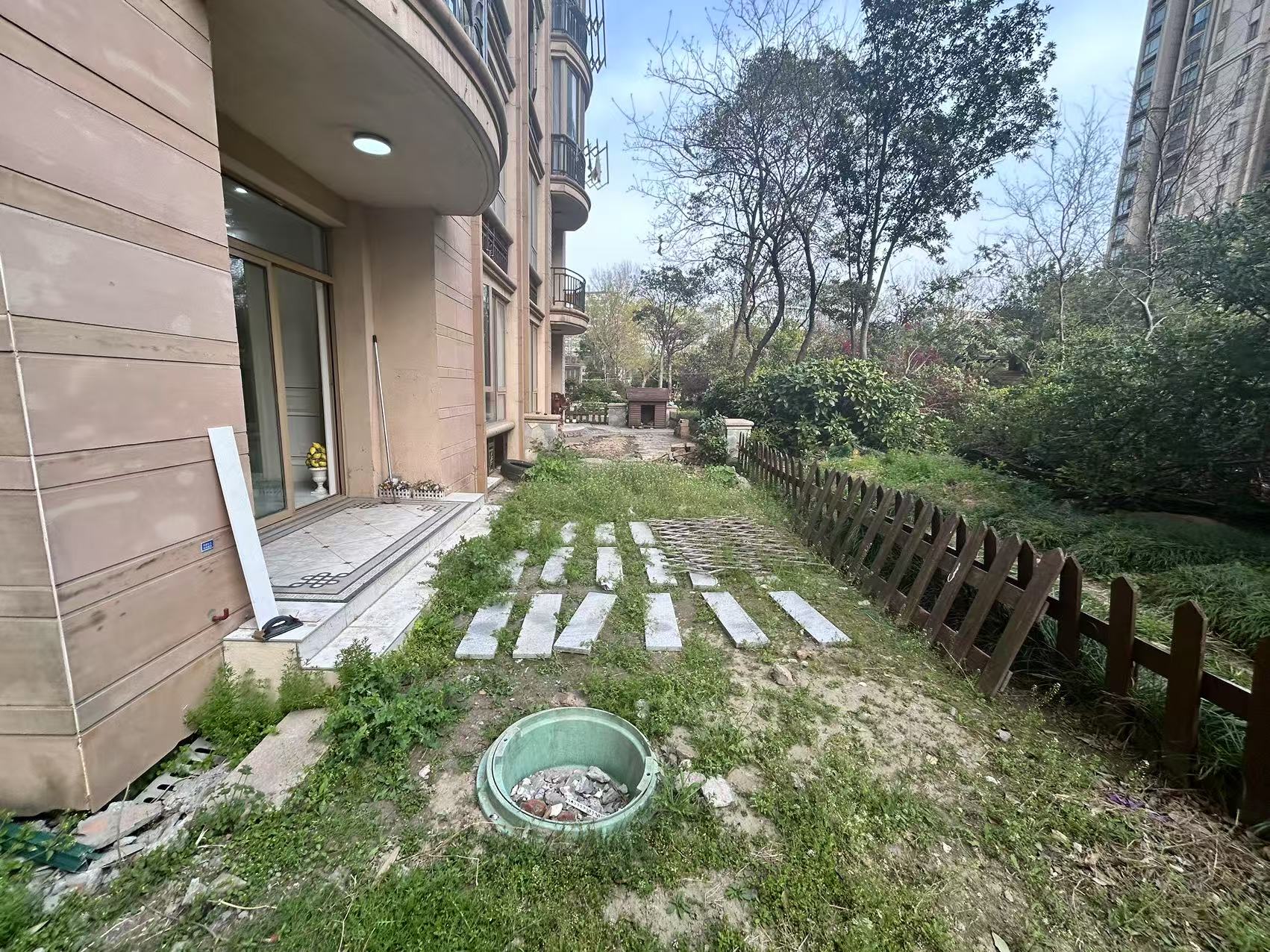 中南世纪花城一期 2室2厅1卫 98.00m&sup2;
