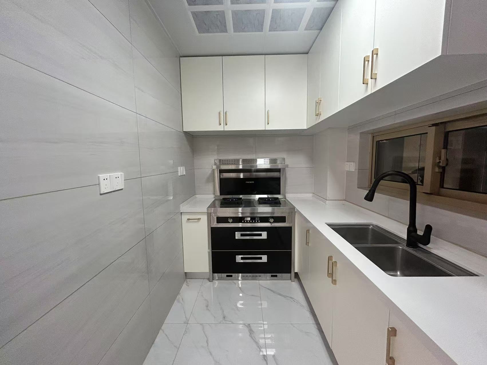 中南世纪花城一期 2室2厅1卫 98.00m&sup2;