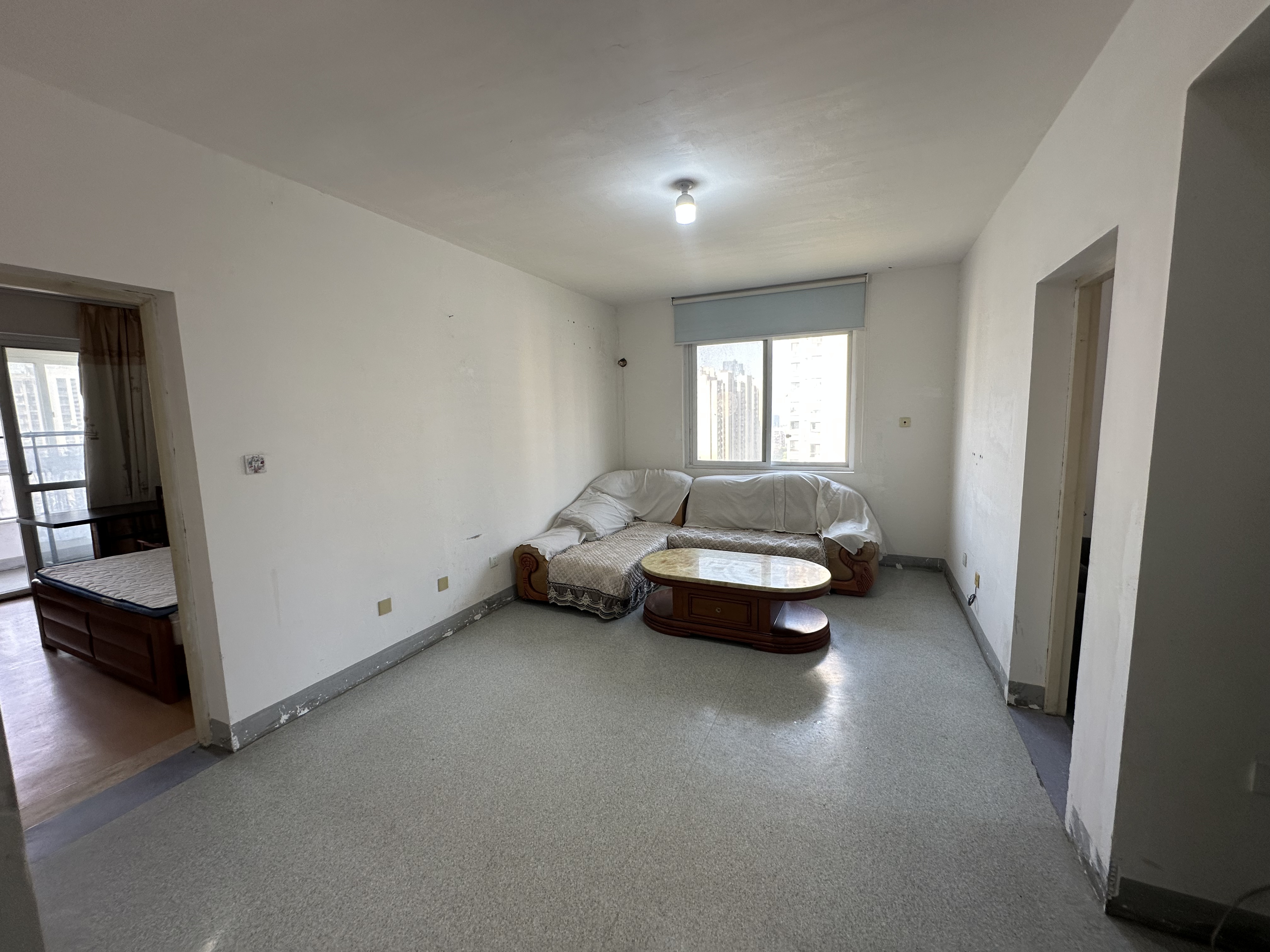 学士府 2室1厅1卫 87m²