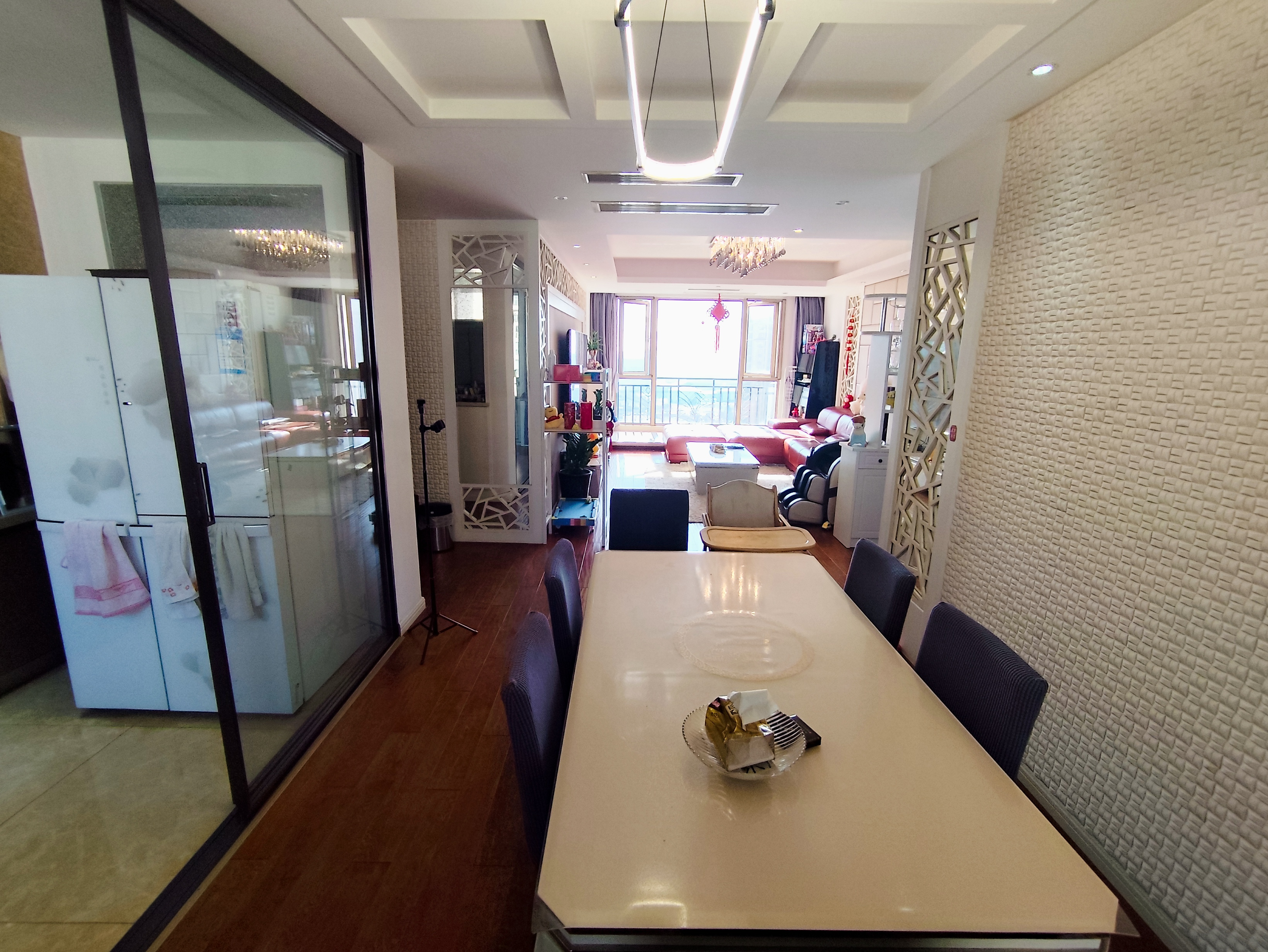 中南世纪花城一期 3室2厅1卫 132.16m²