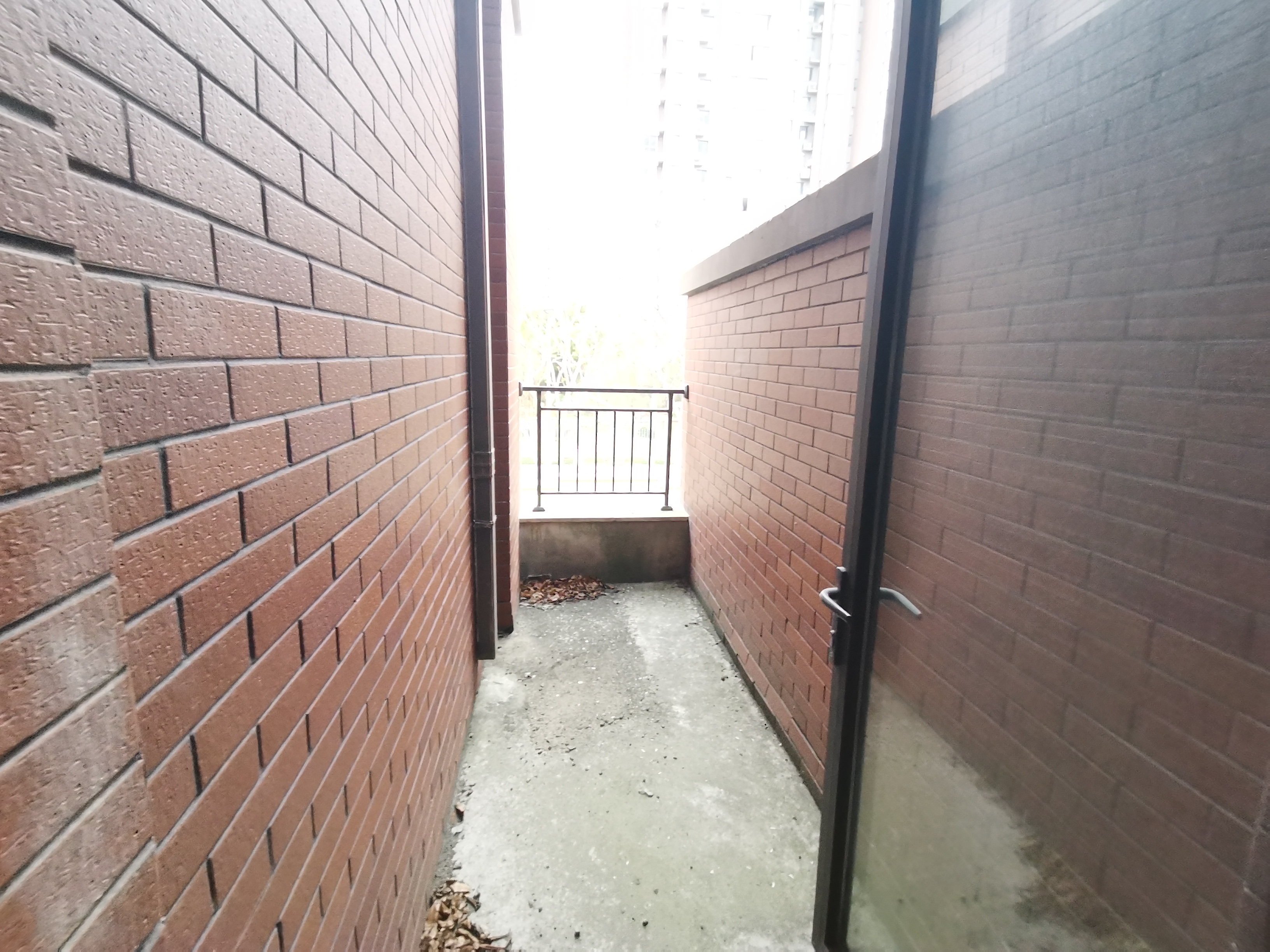 景瑞御府 3室2厅3卫 140.69m²