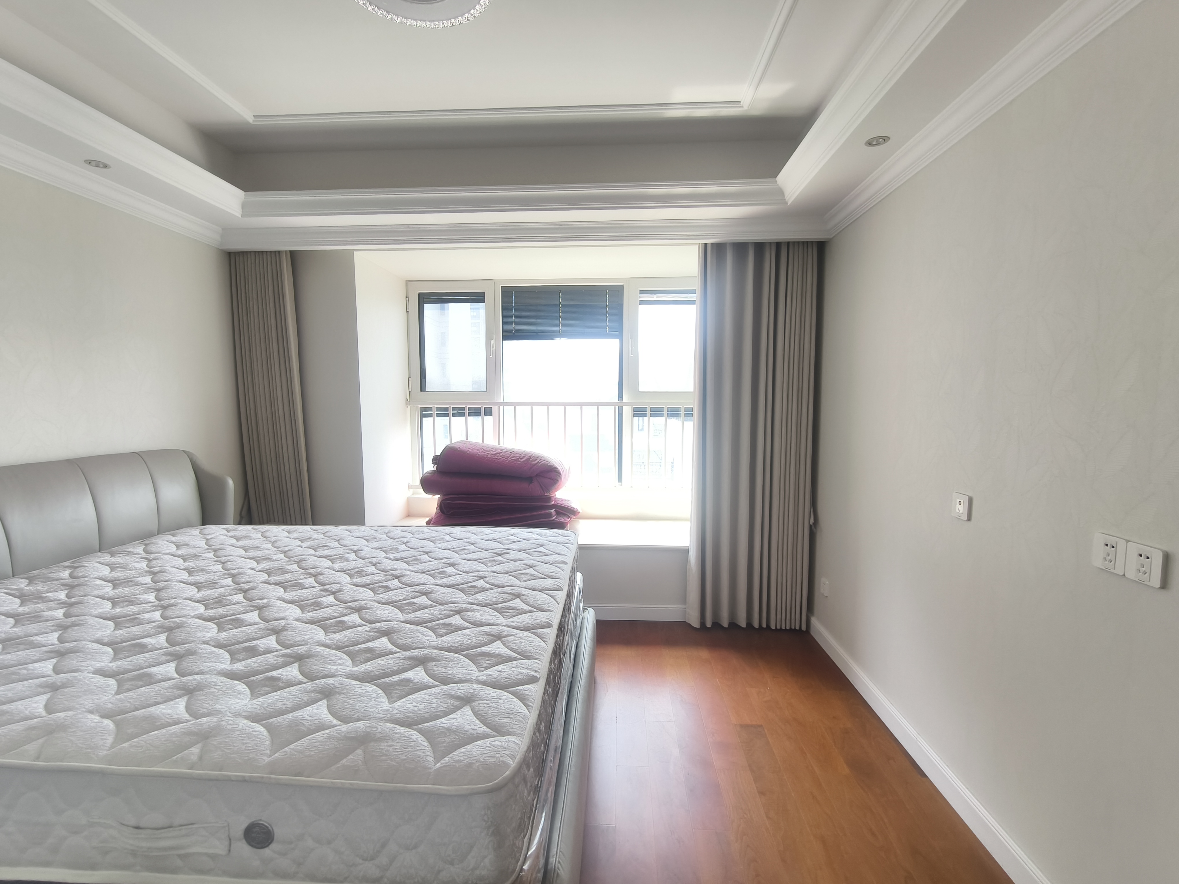 融创盛和九里桃源 4室2厅2卫 143.00m&sup2;