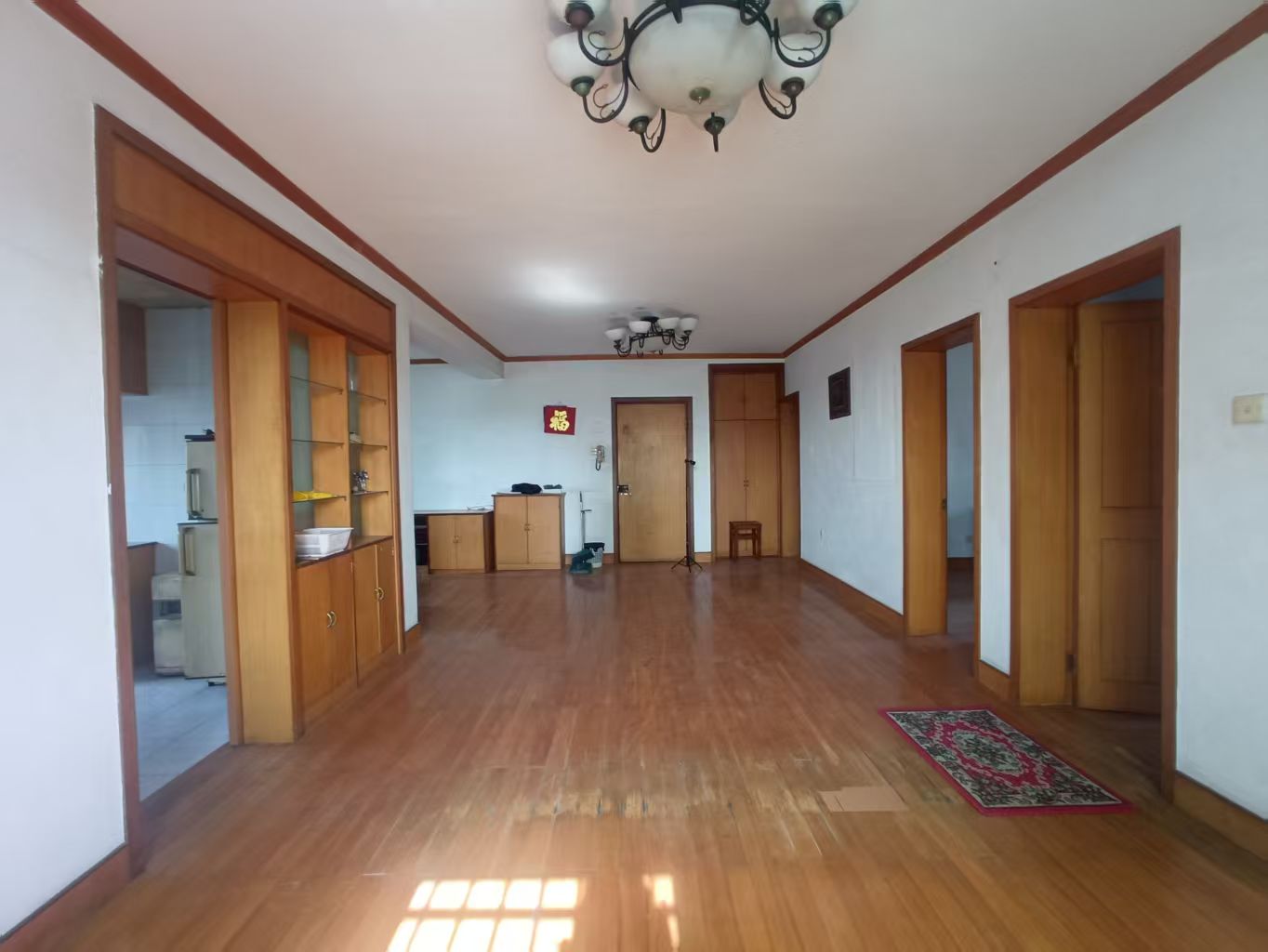 濠西园 3室1厅1卫 122m&sup2;