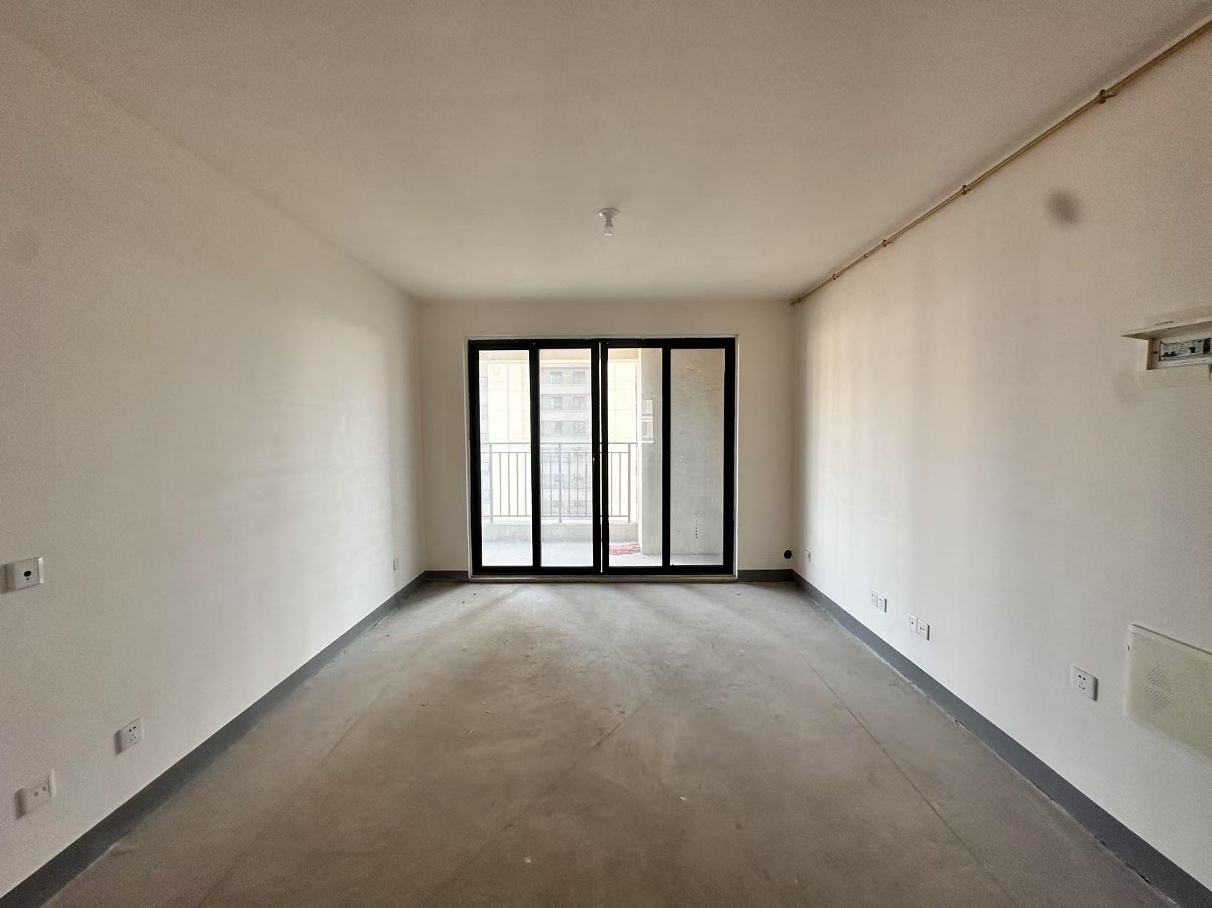 绿地新里城 3室2厅2卫 116.5m²