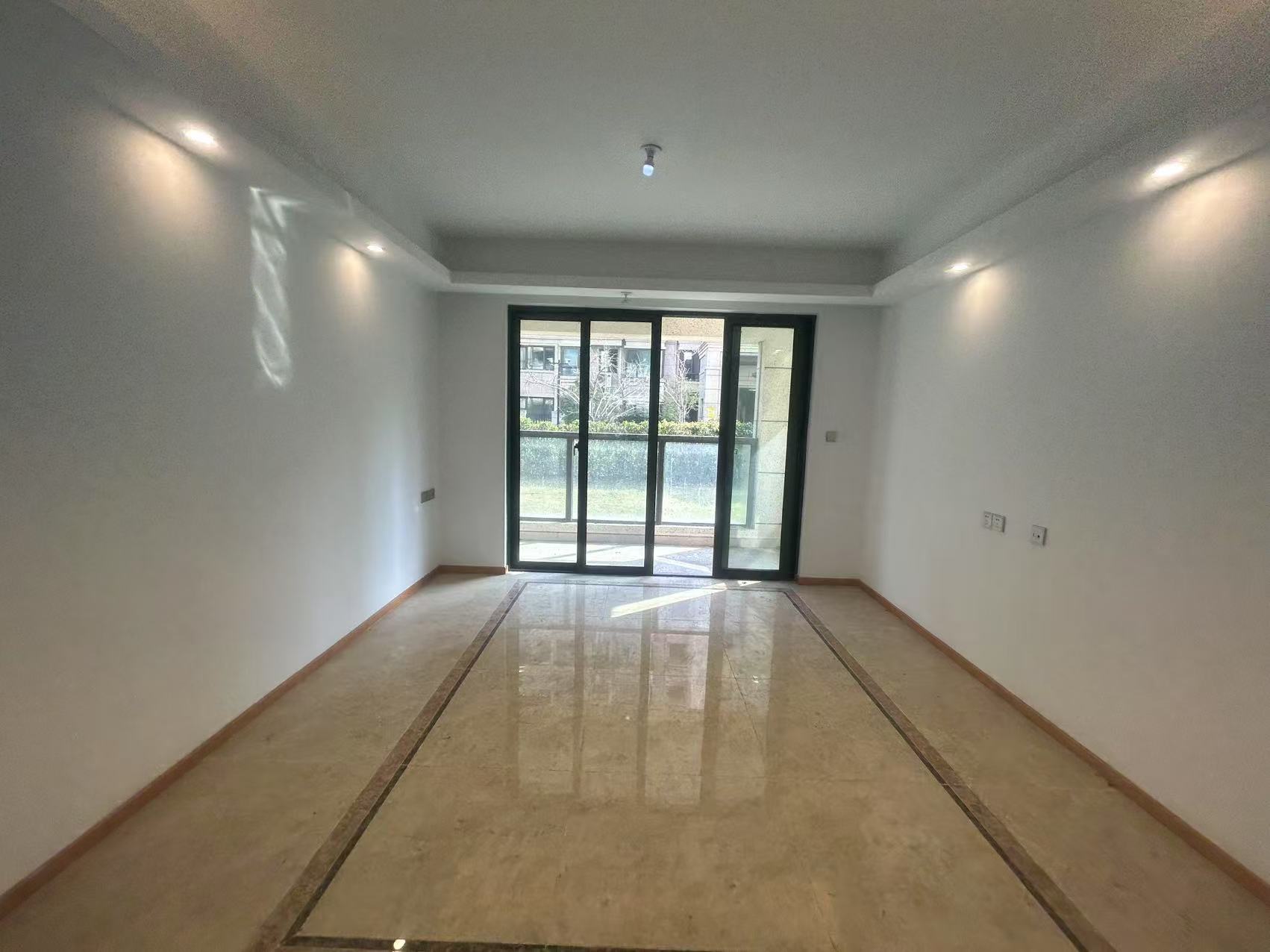 中南熙悦(南通经济技术开发区) 4室2厅2卫 122m&sup2;