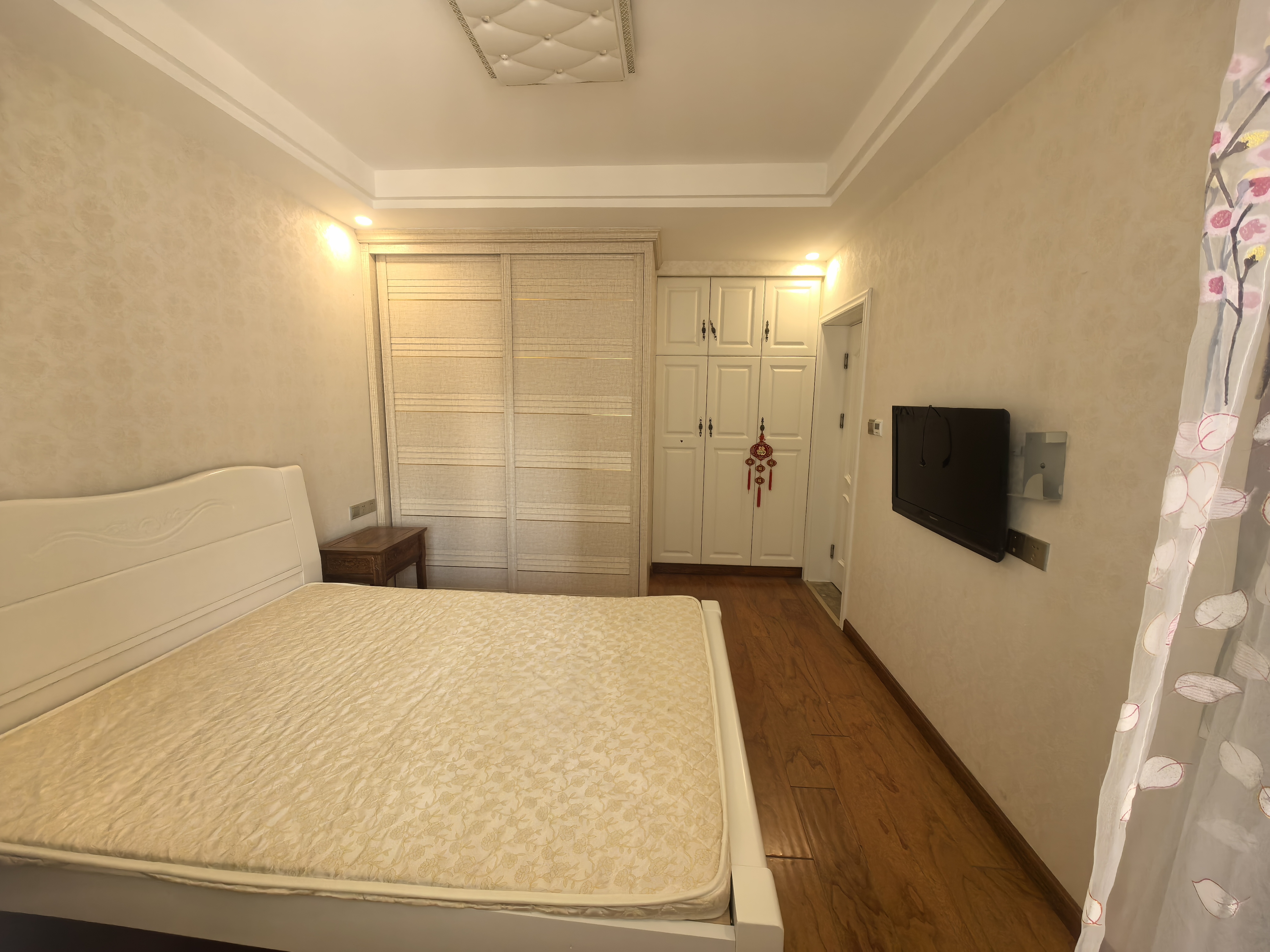 金色城邦 4室2厅2卫 136m&sup2;