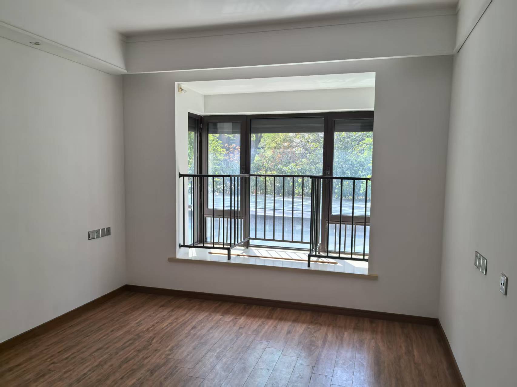 佳期漫 3室2厅2卫 217.43m²