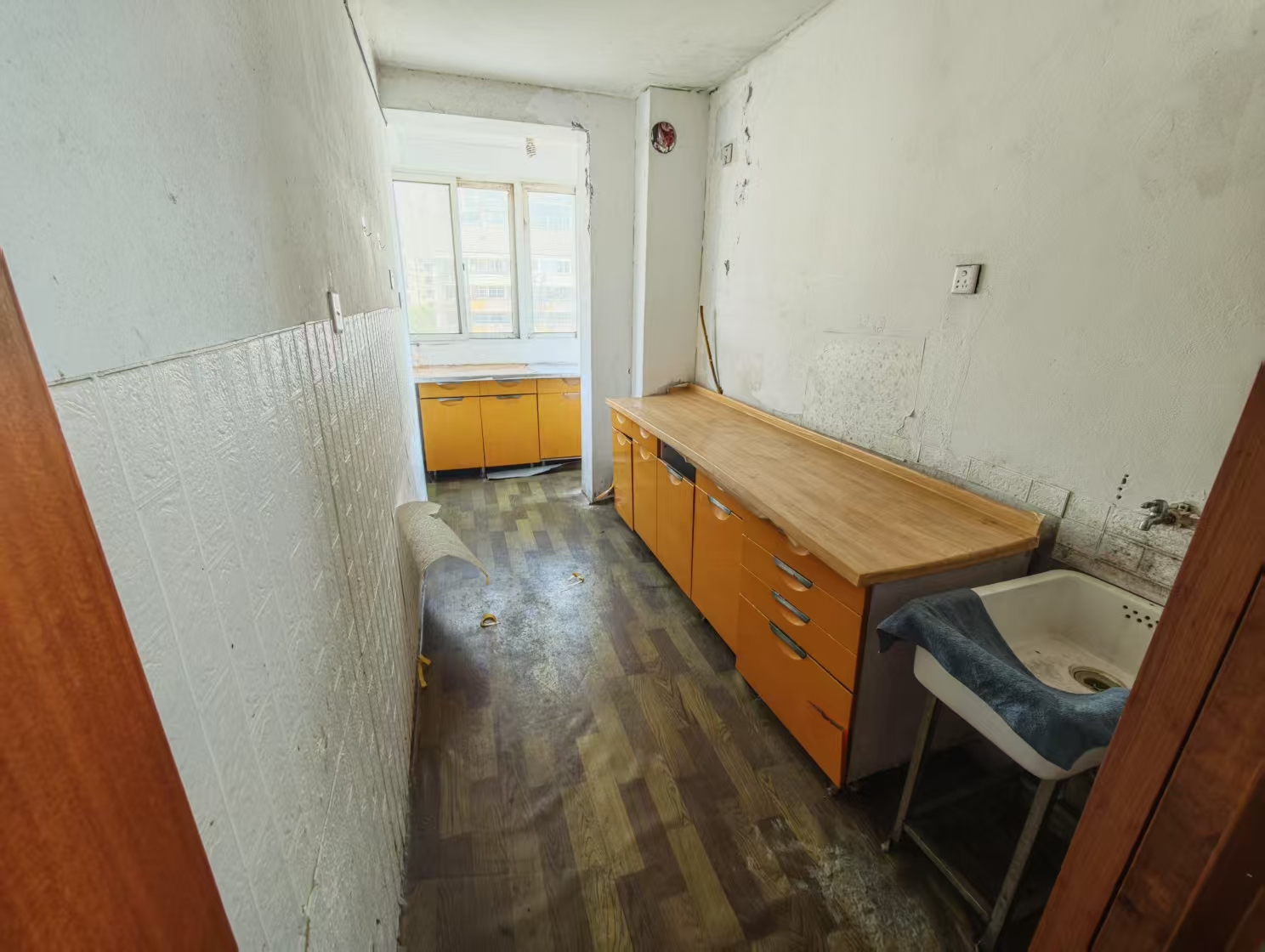 滨河东城 1室1厅1卫 60m&sup2;