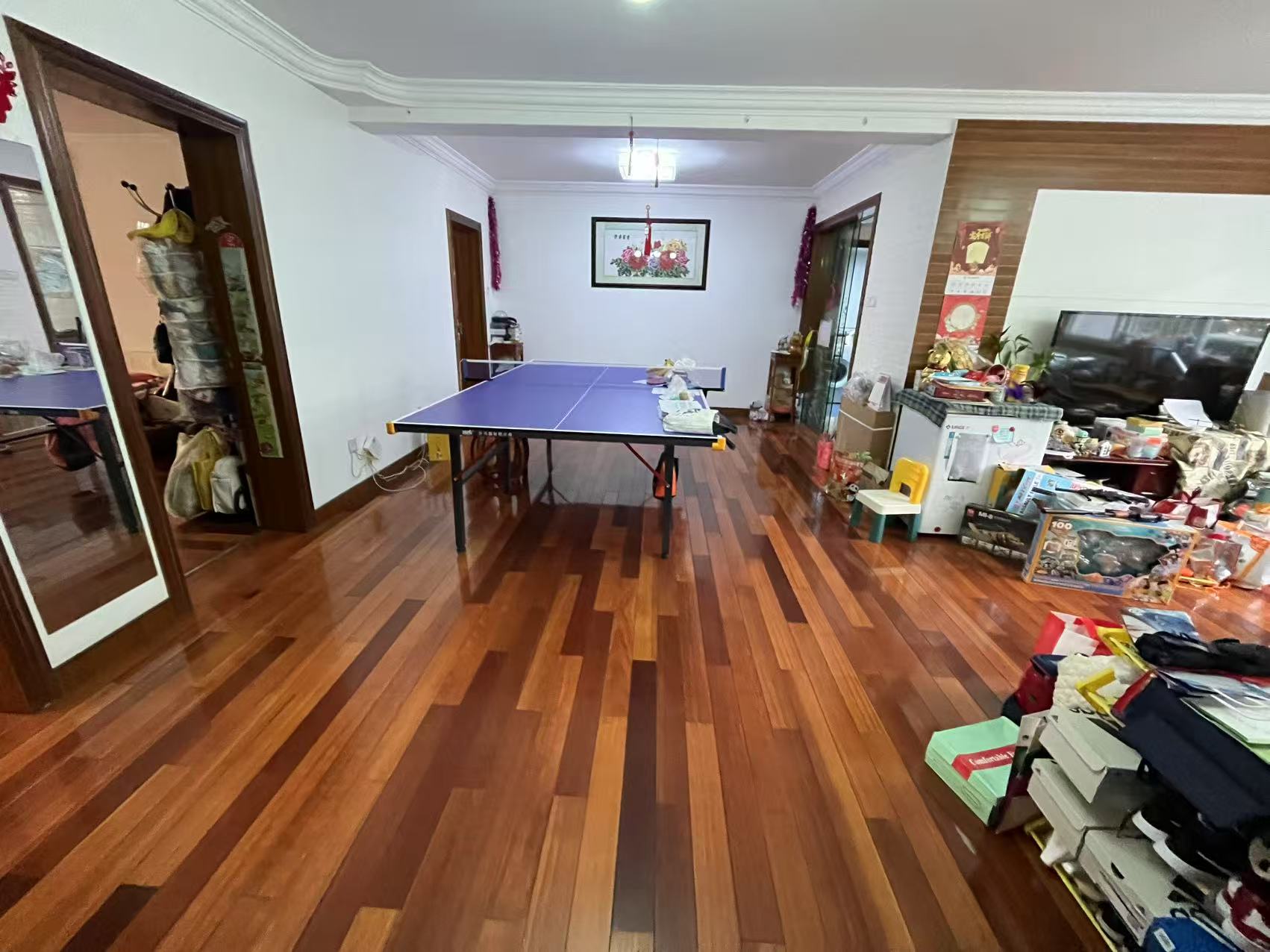 黎明花园 3室2厅2卫 137m²