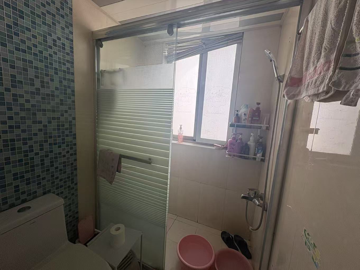 王府大厦 2室2厅1卫 124m&sup2;
