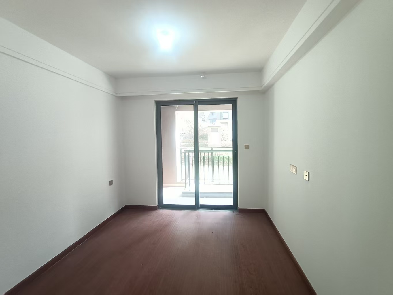 林肯公园 4室2厅2卫 237.68m&sup2;
