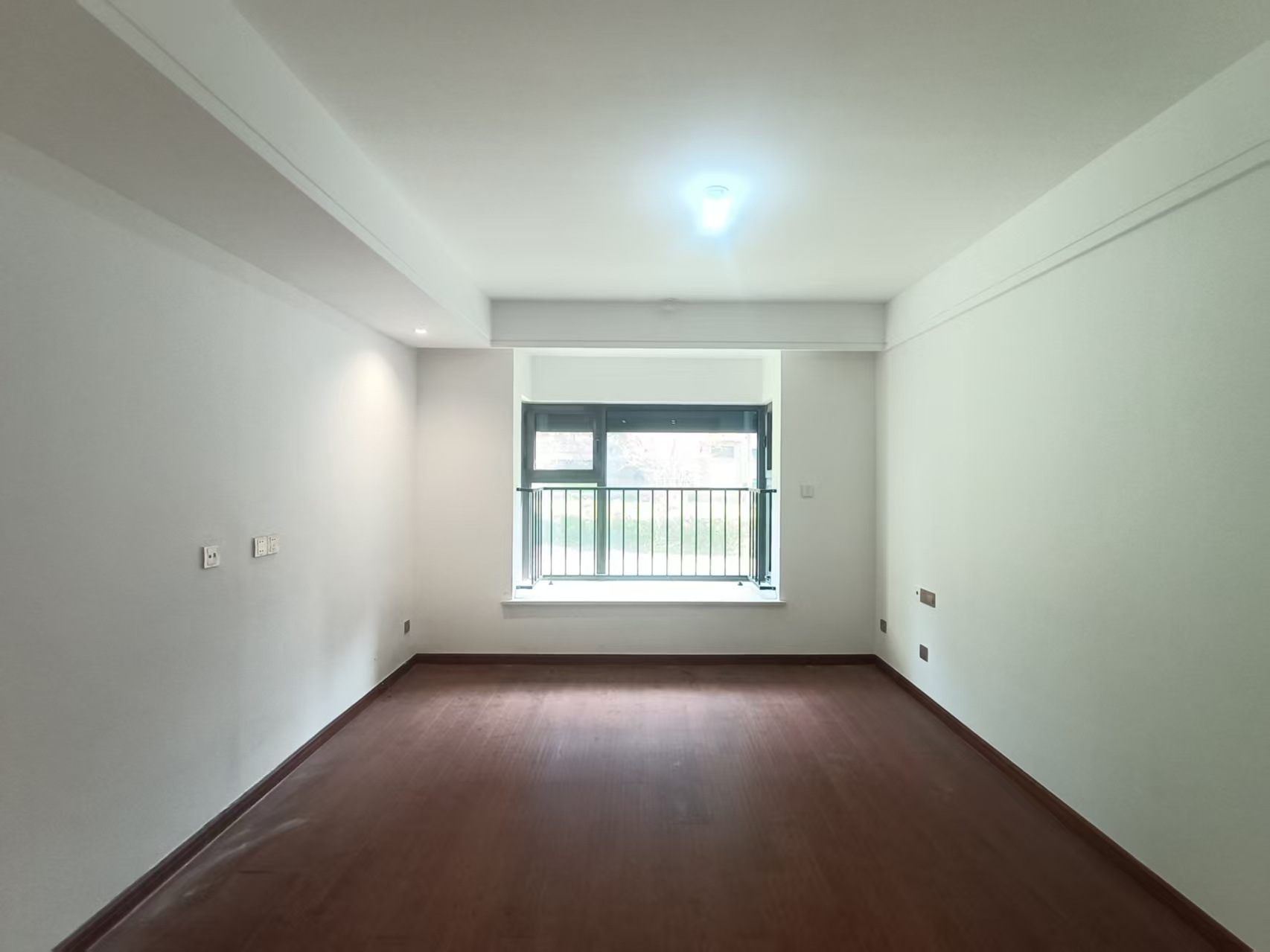 林肯公园 4室2厅2卫 237.68m&sup2;
