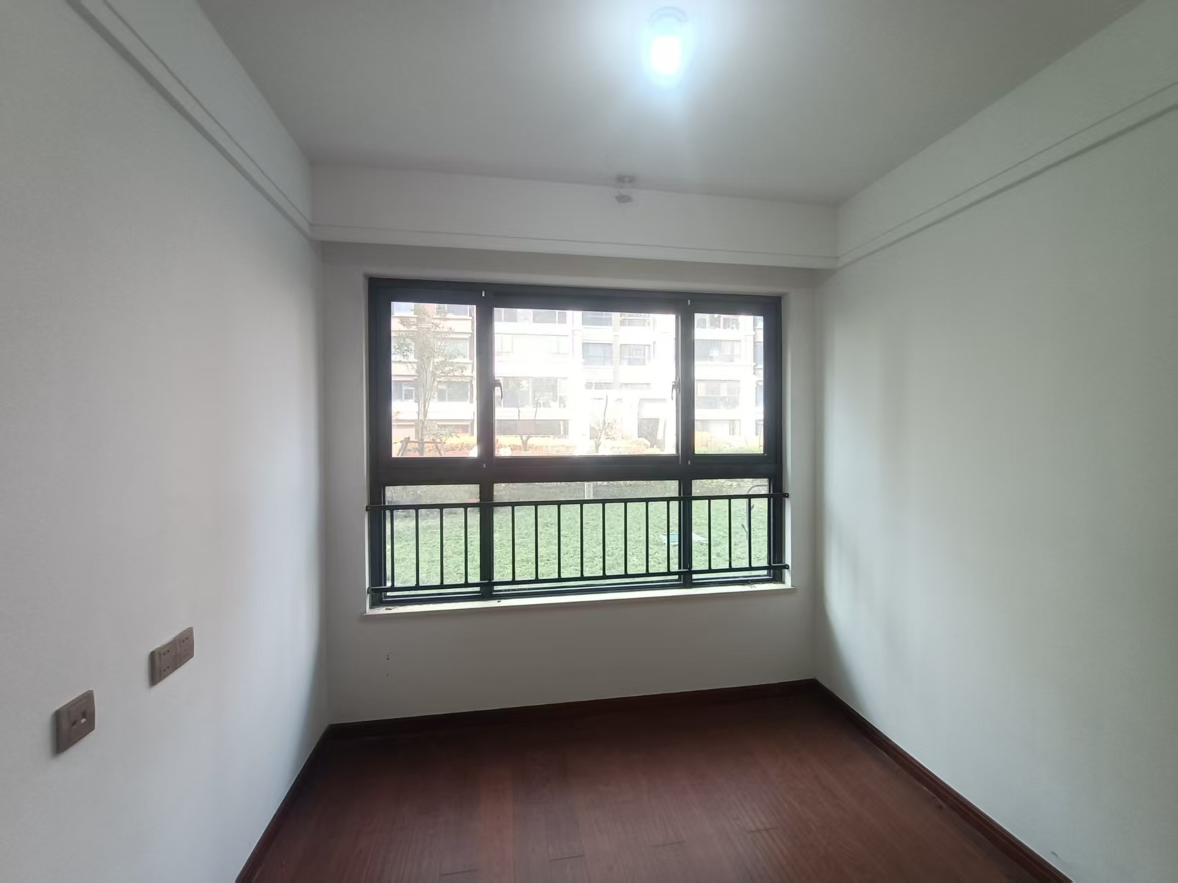 林肯公园 4室2厅2卫 237.68m&sup2;