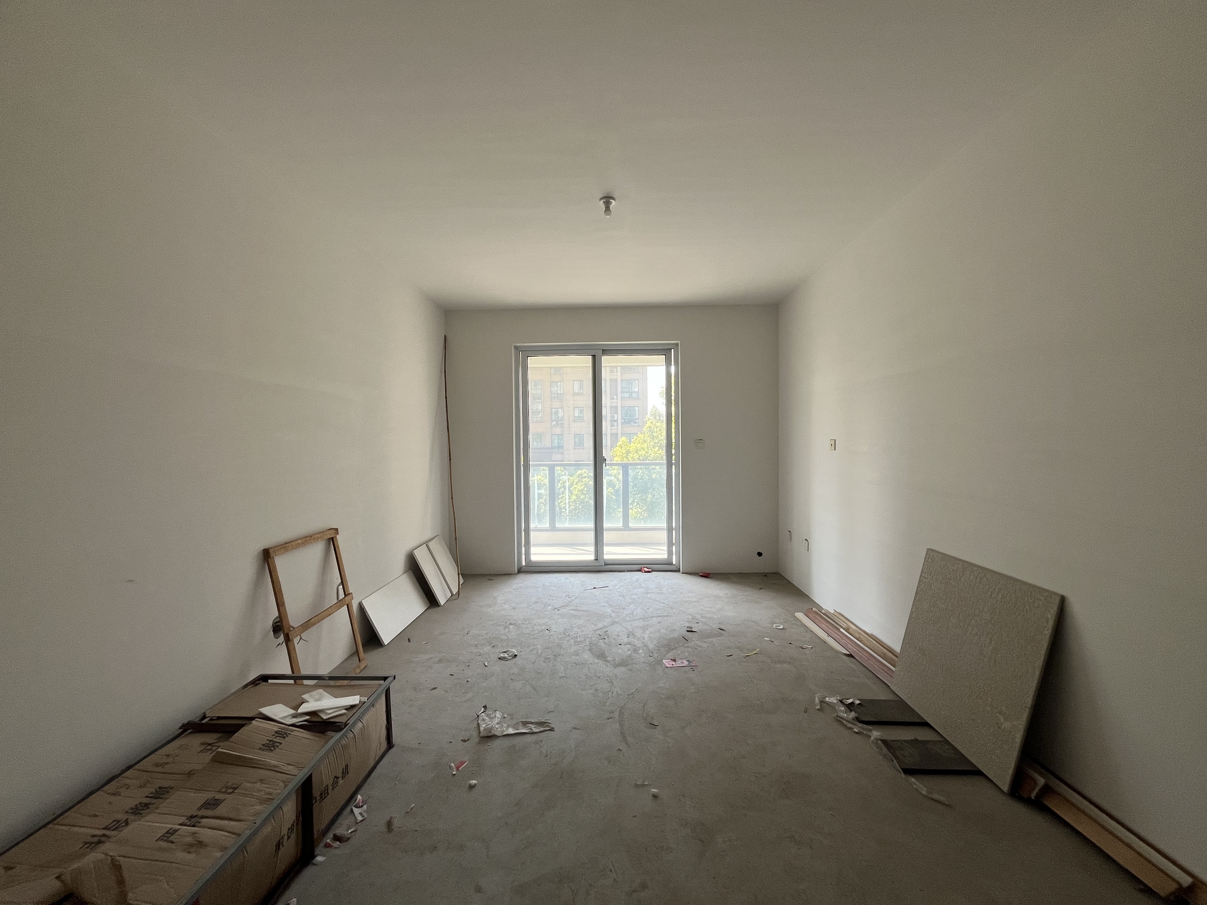湖滨华庭 3室2厅1卫 96m&sup2;
