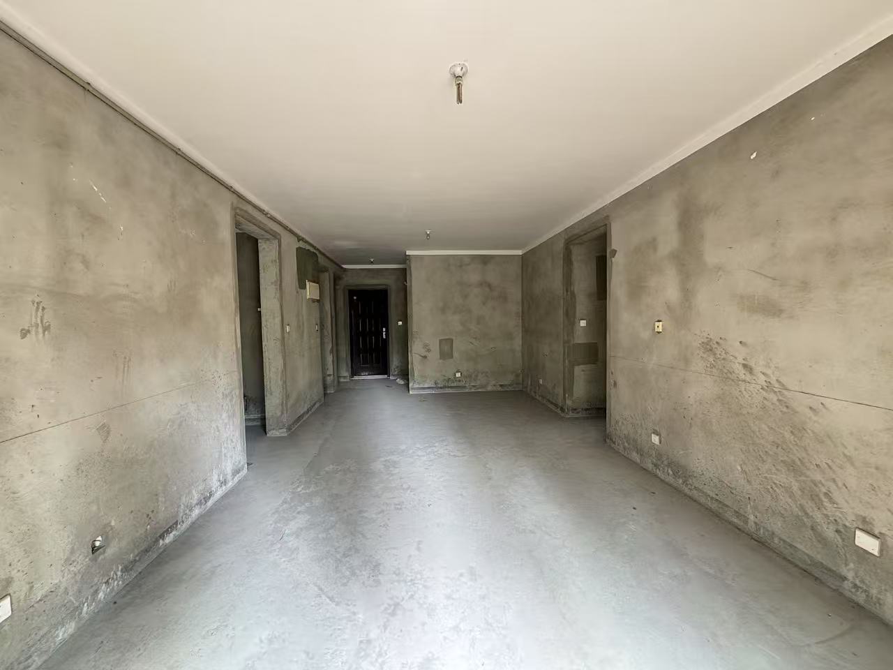 保利香槟国际 4室2厅2卫 137.00m²