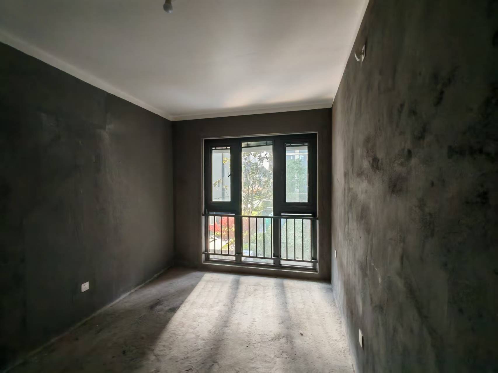 万科翡翠东第 4室2厅2卫 140.00m²