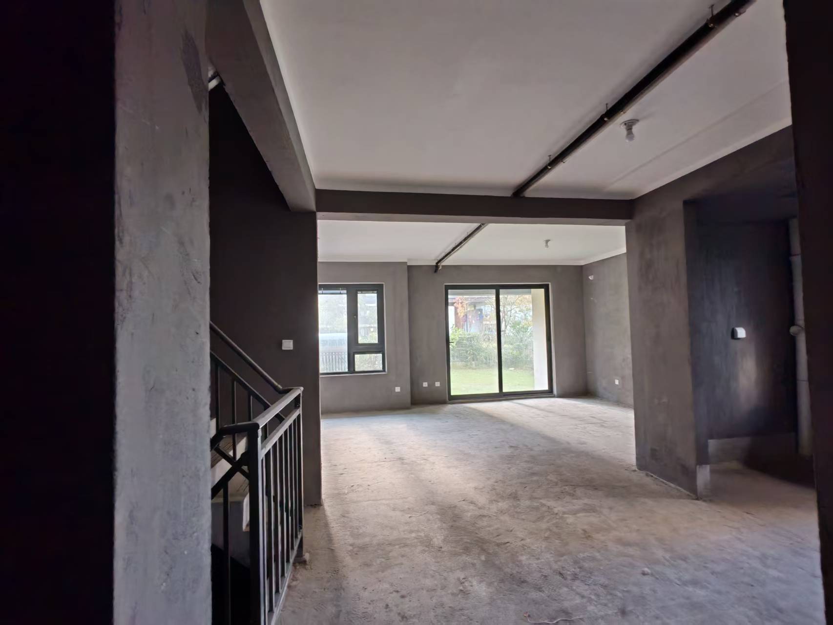 万科翡翠东第 4室2厅2卫 140.00m²