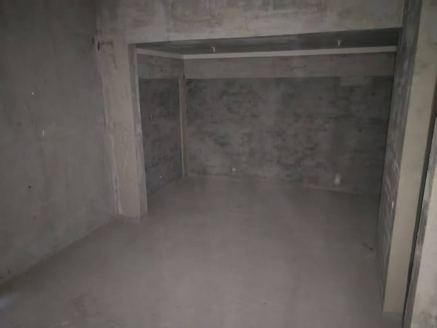 万科翡翠东第 4室2厅2卫 140.00m²