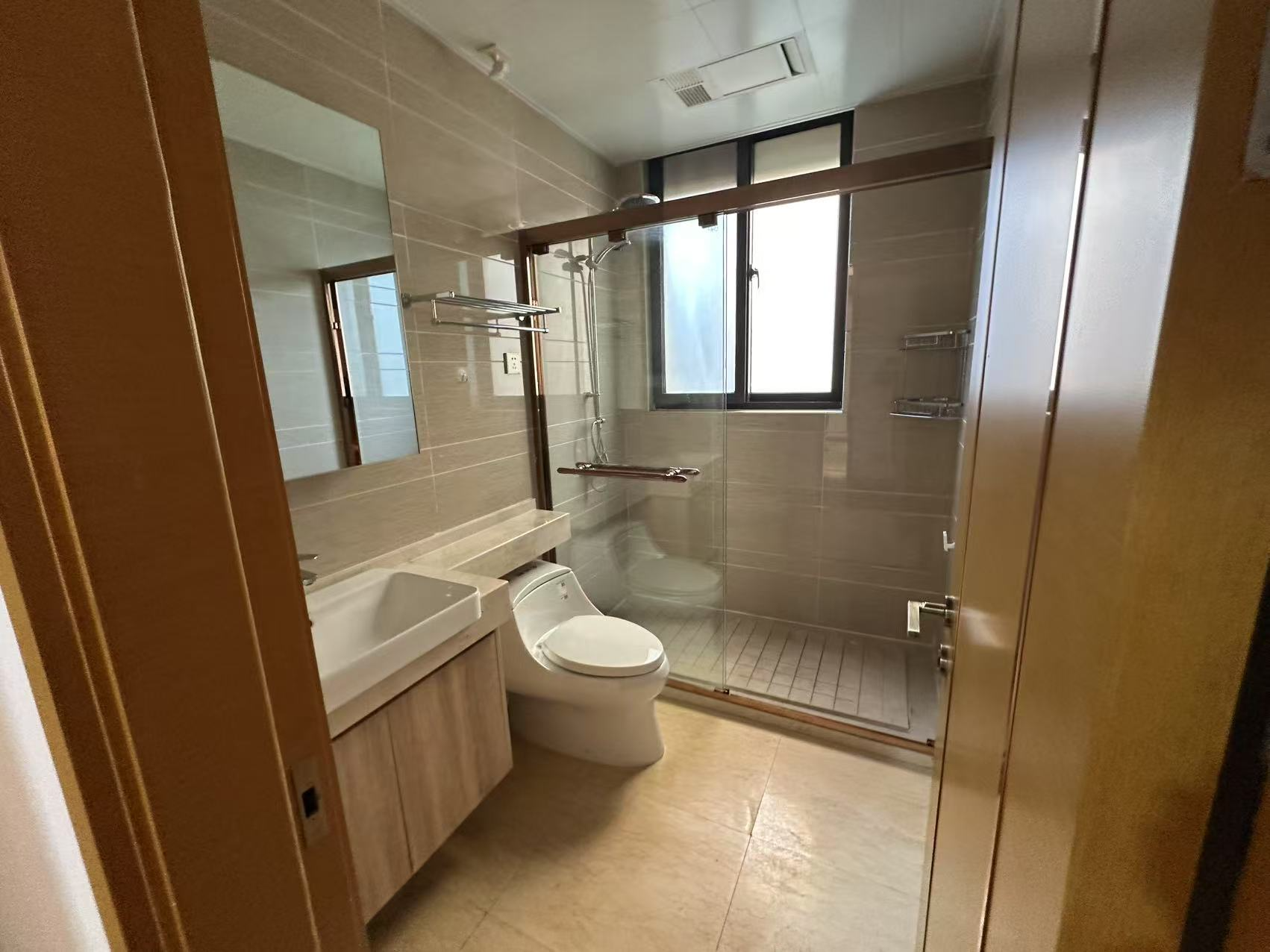 中南世纪花城三期 3室2厅2卫 125.07m&sup2;