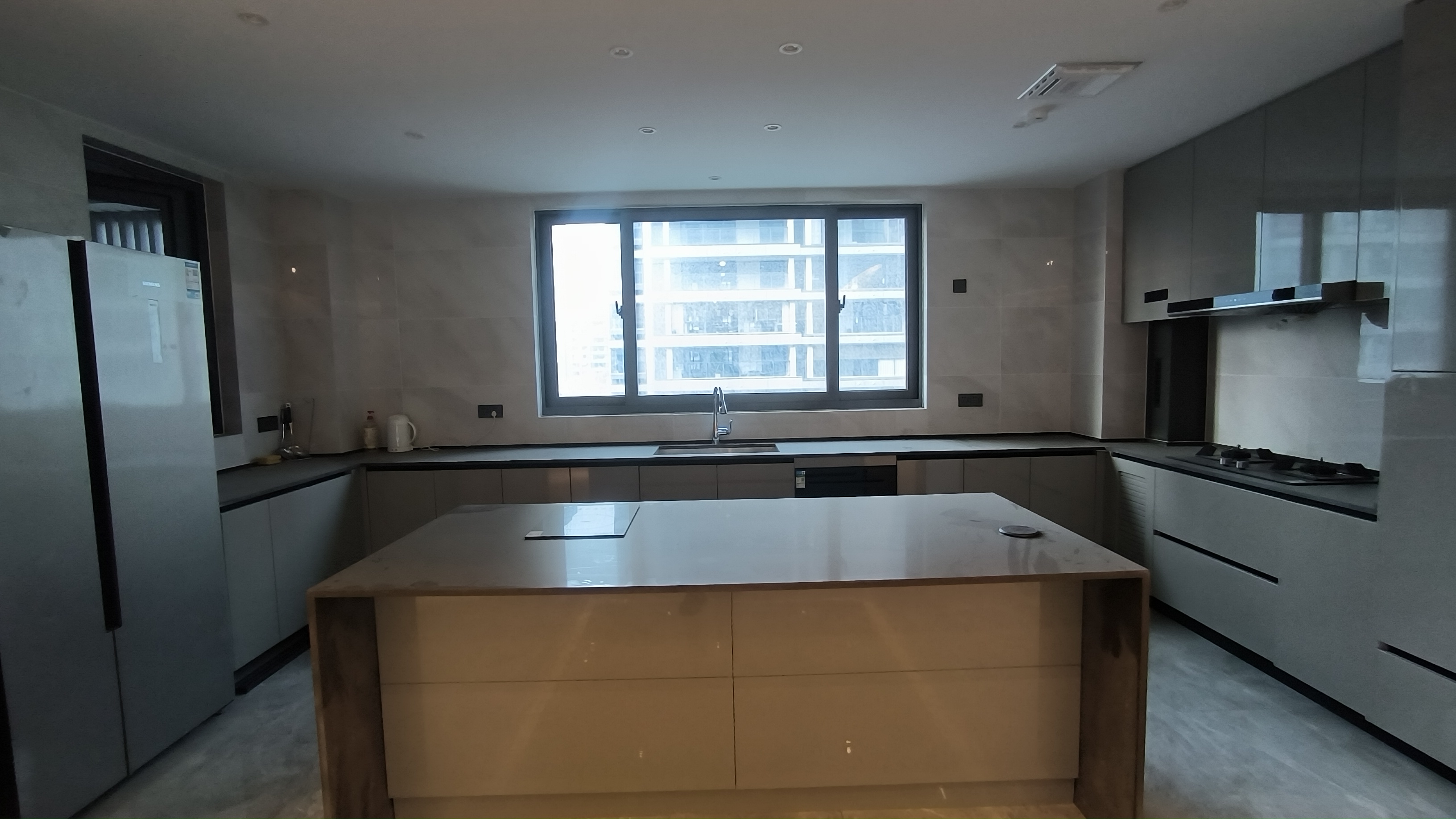 万科方圆 4室2厅3卫 230.72m&sup2;
