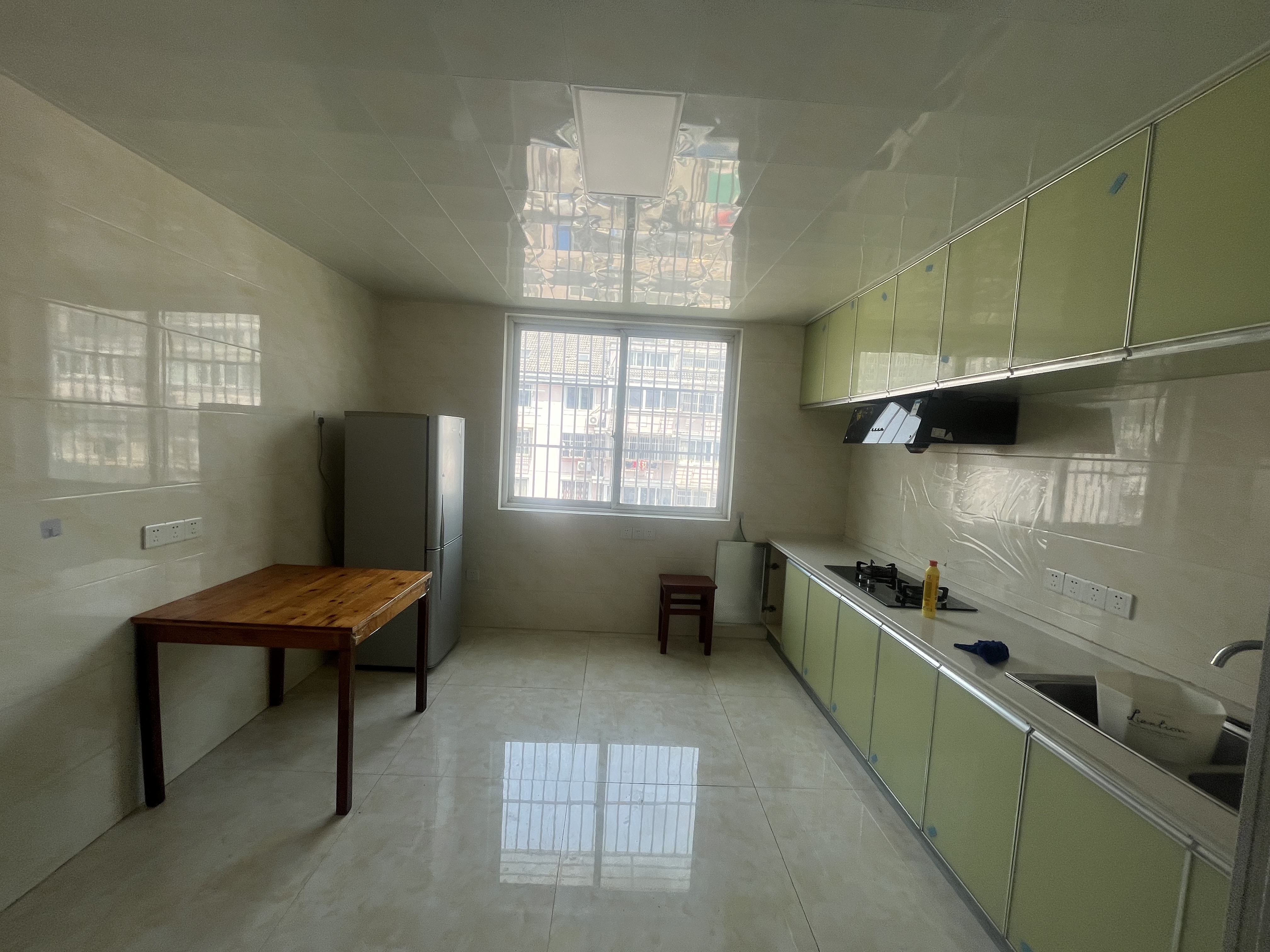紫东花苑 2室1厅1卫 91.5m&sup2;