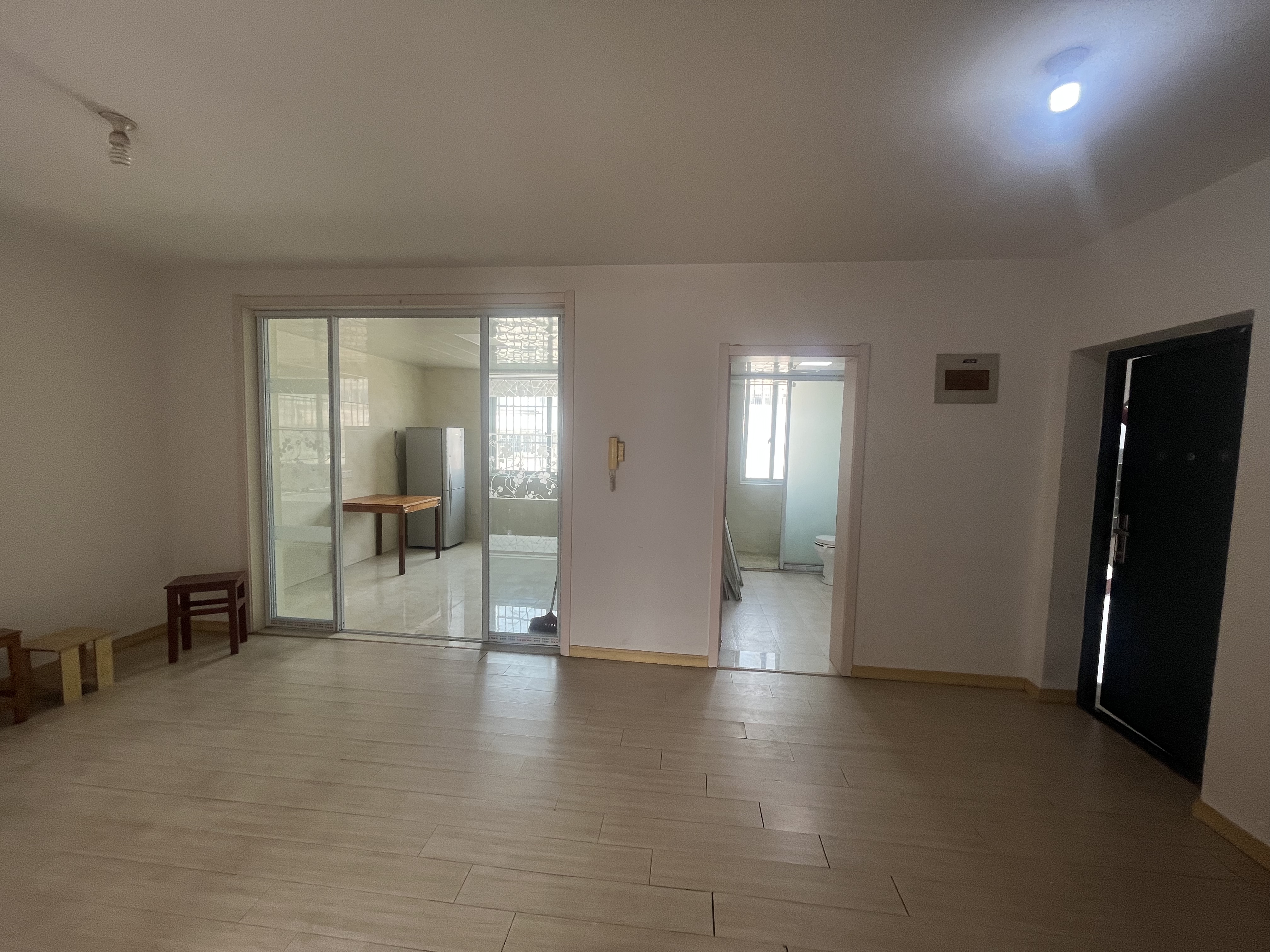 紫东花苑 2室1厅1卫 91.5m&sup2;