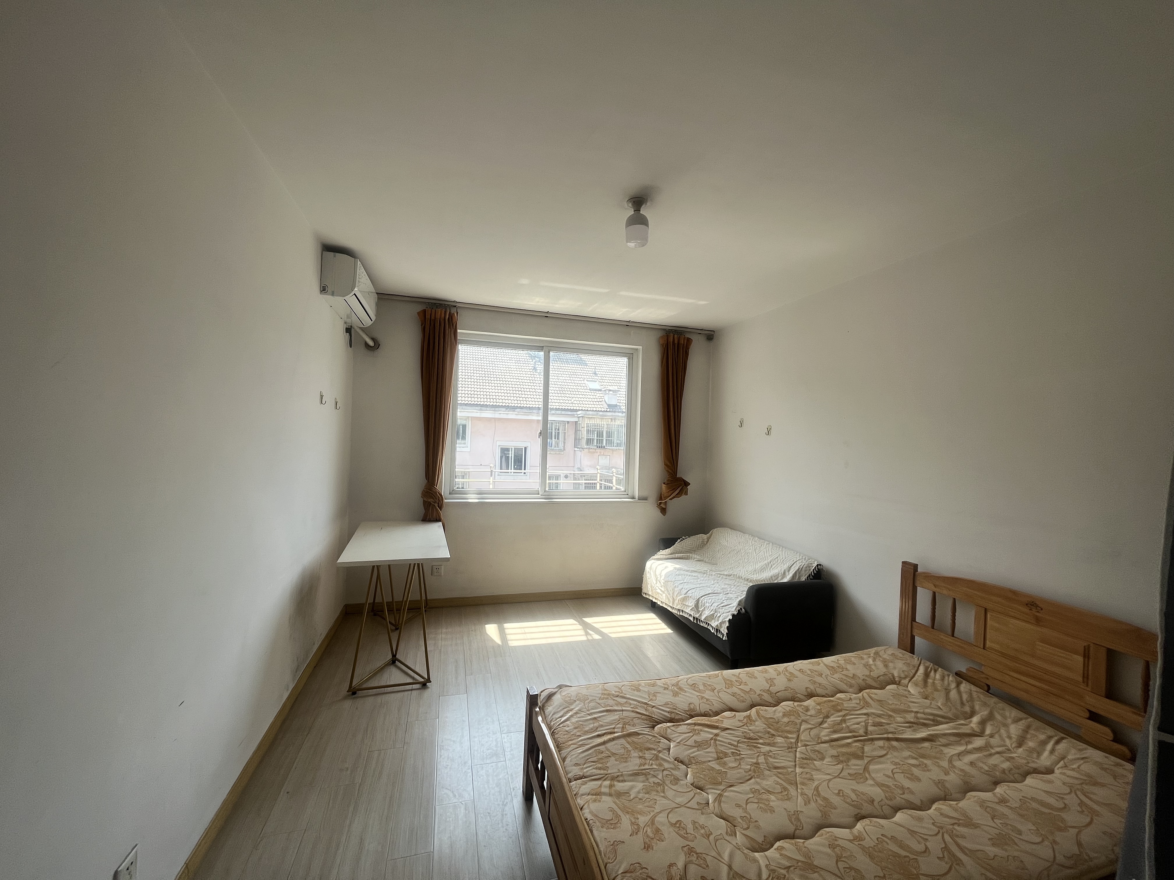紫东花苑 2室1厅1卫 91.5m&sup2;