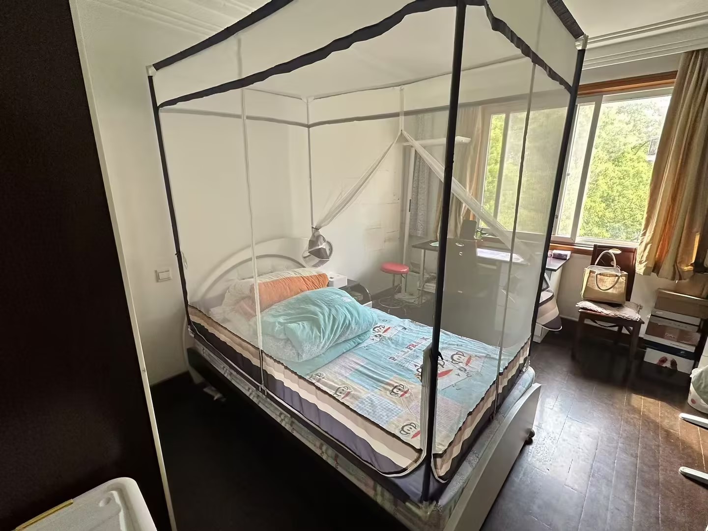 和兴花苑 4室2厅2卫 149m&sup2;