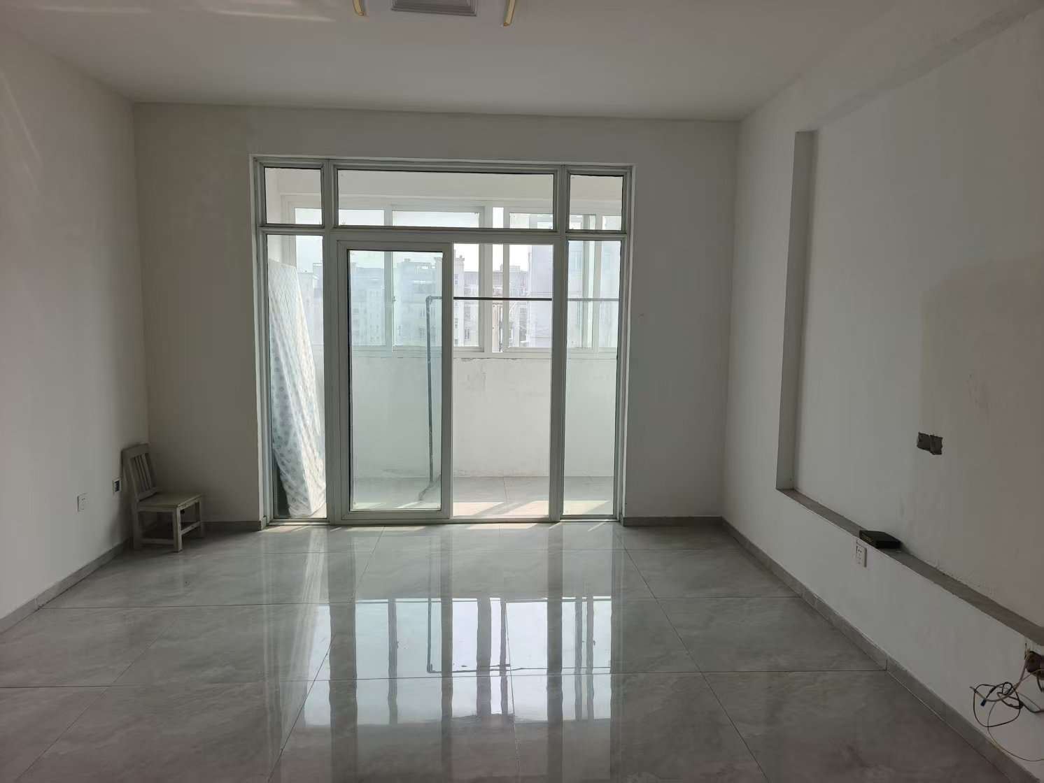 天霞苑 2室1厅1卫 94.00m&sup2;