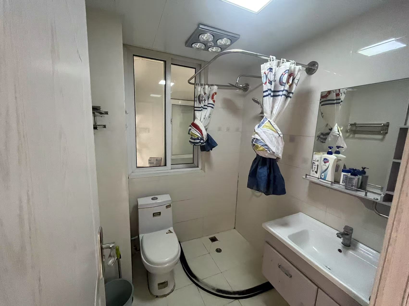 学士府 2室1厅1卫 78m²
