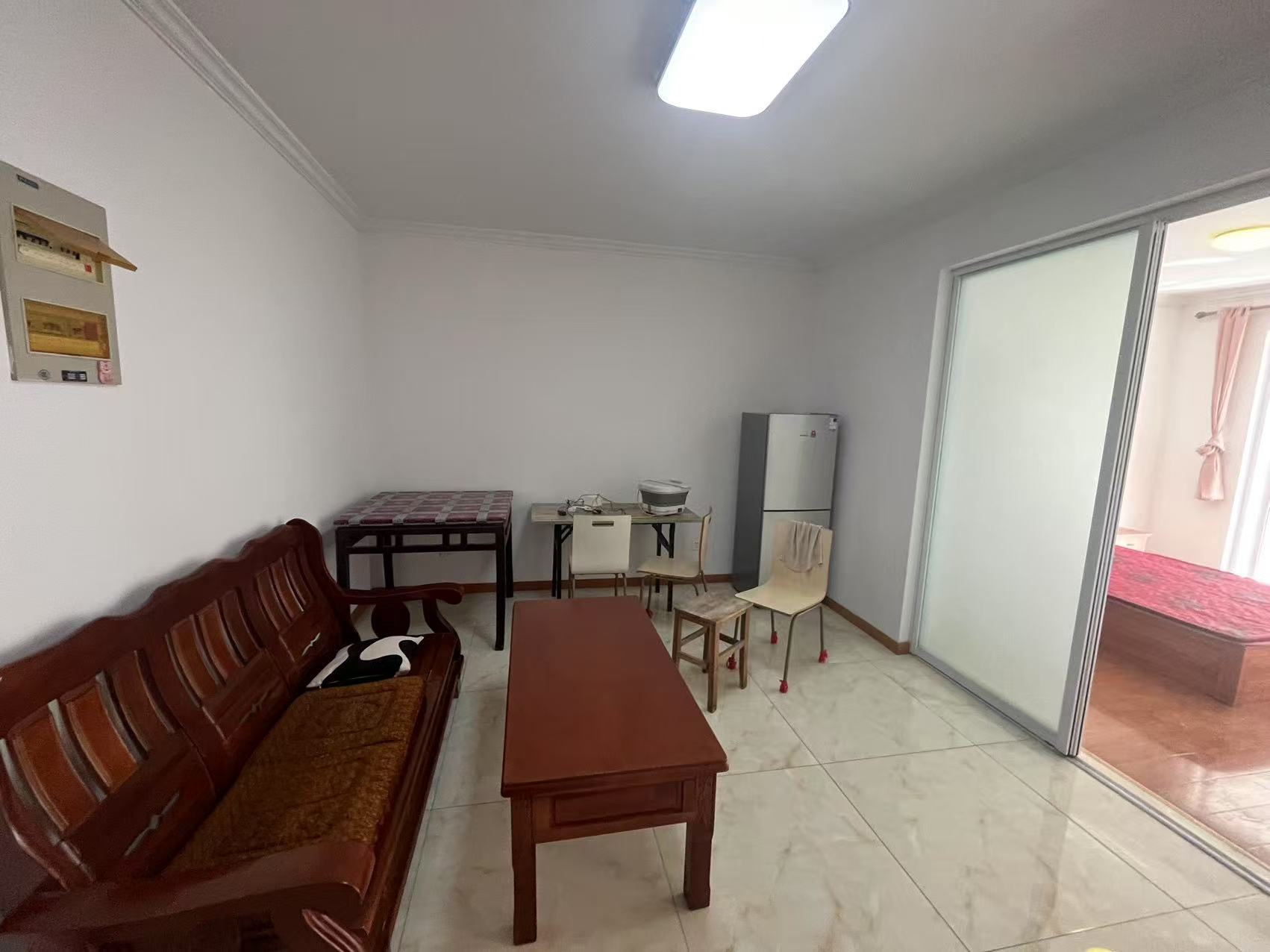 学士府 2室1厅1卫 78m²